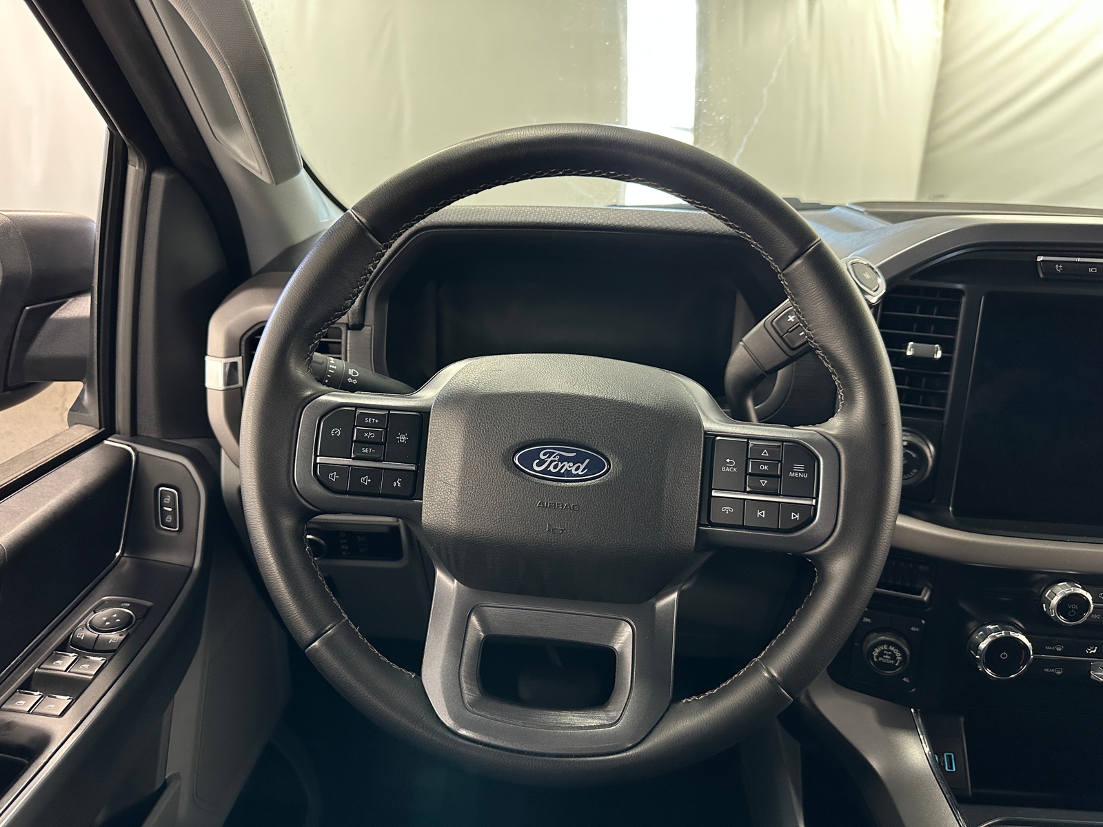 Thumbnail: 2024 Ford Econoline - 5