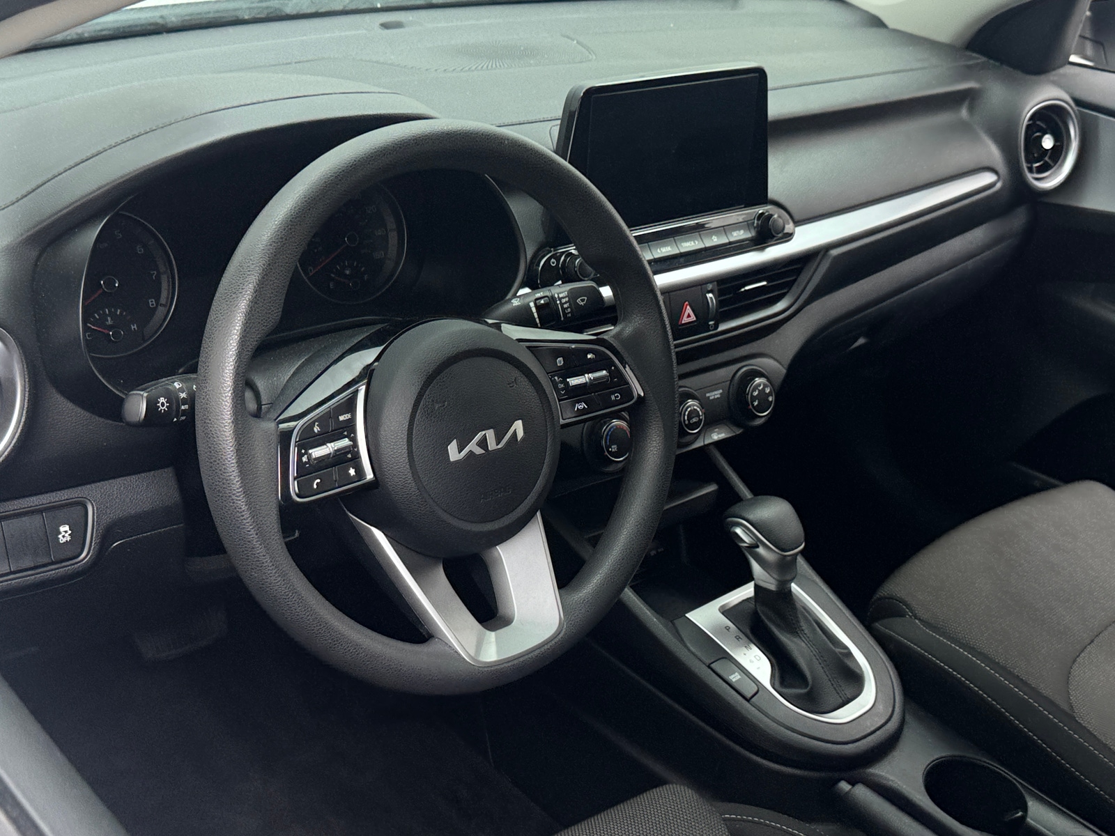 Thumbnail: 2023 Kia Forte - 5