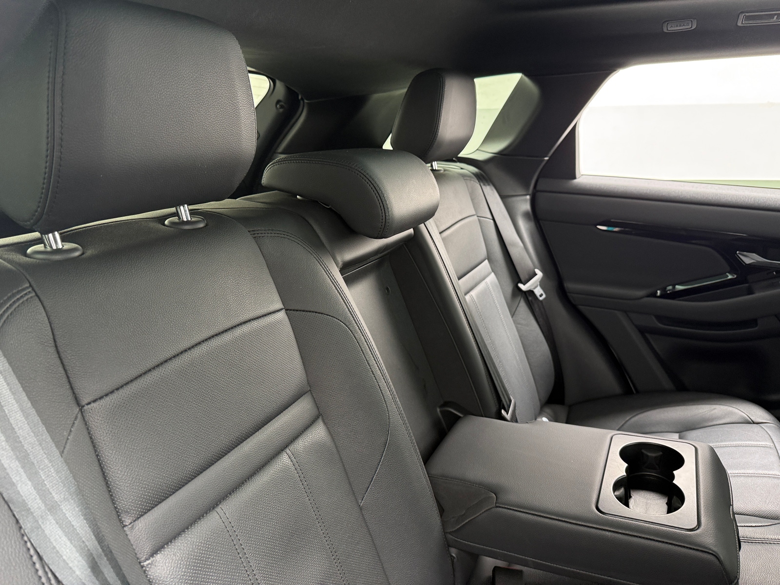 Thumbnail: 2024 Land Rover Range Rover Evoque - 5