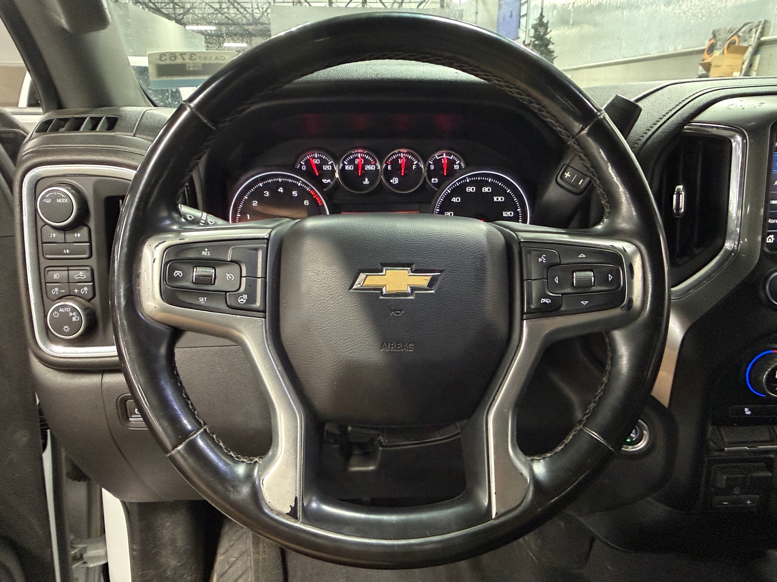 Thumbnail: 2023 Chevrolet Silverado 2500 - 5