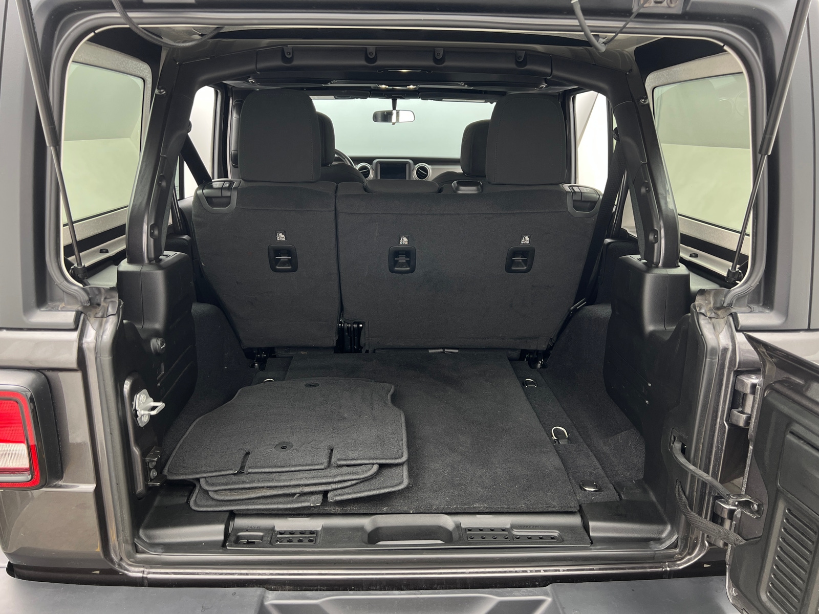Thumbnail: 2020 Jeep Wrangler - 7