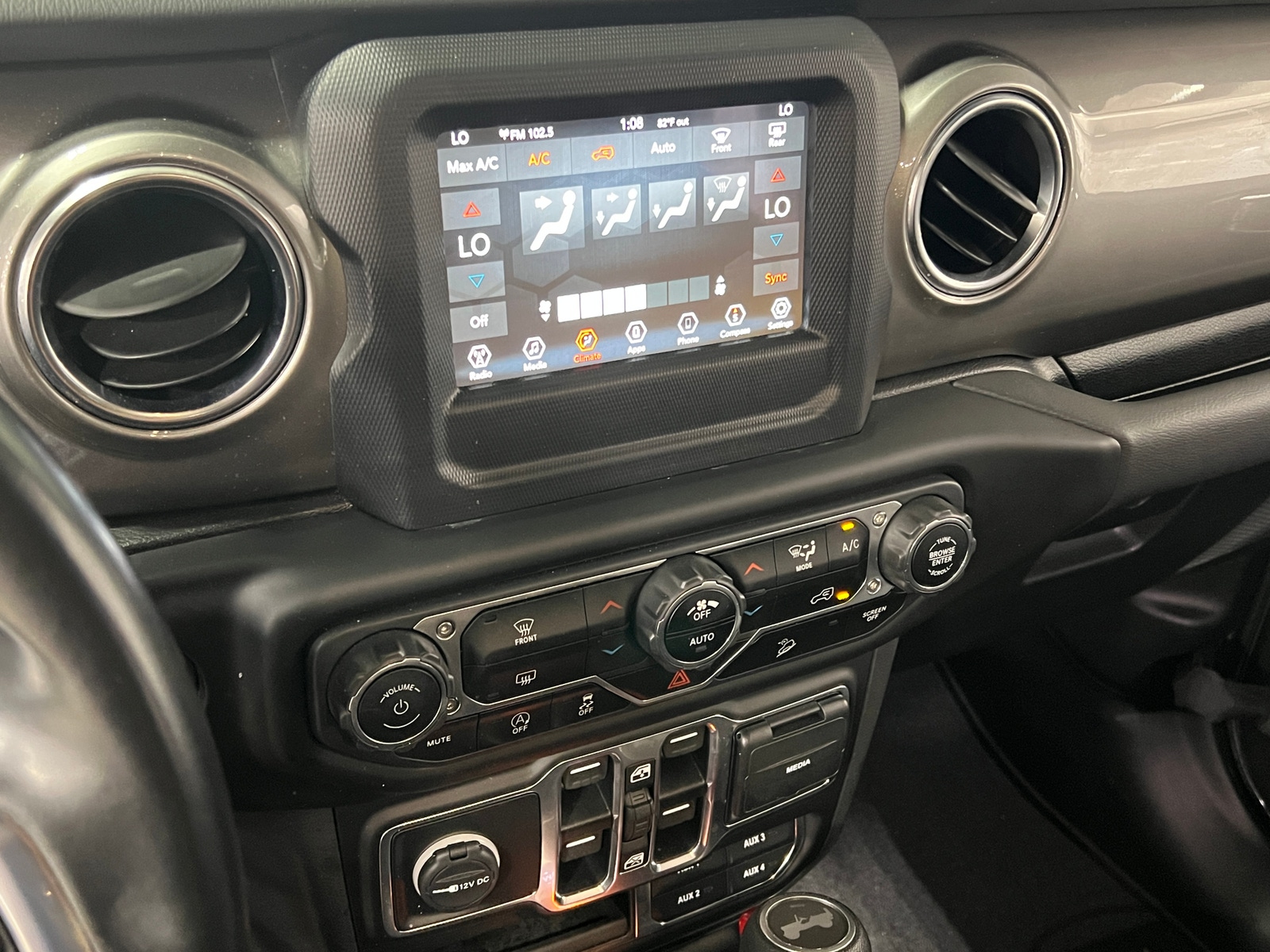 Thumbnail: 2020 Jeep Wrangler - 4