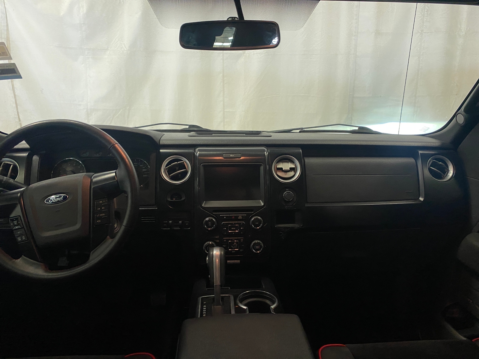 Thumbnail: 2014 Ford Econoline - 3