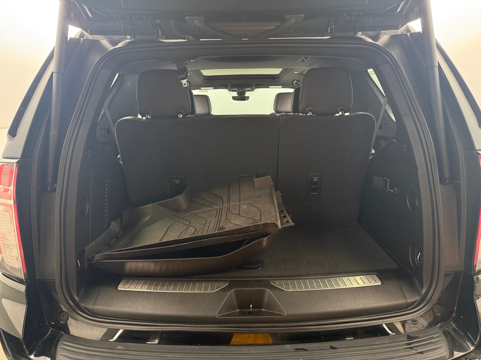 Thumbnail: 2021 Chevrolet Tahoe - 6