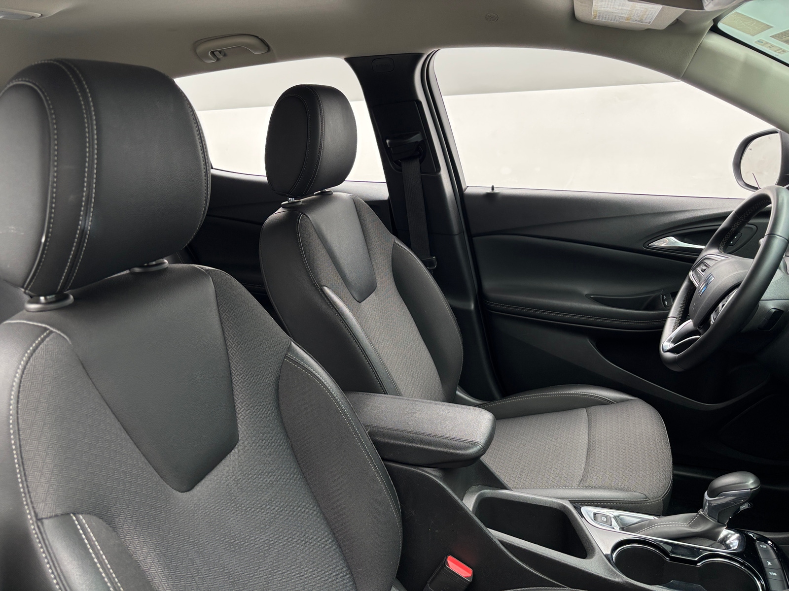 Thumbnail: 2025 Buick Encore GX - 2