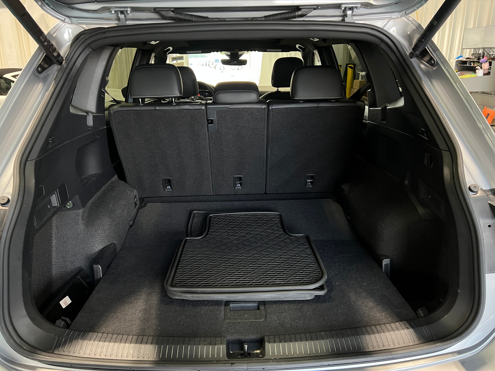 Thumbnail: 2024 Volkswagen Tiguan - 6
