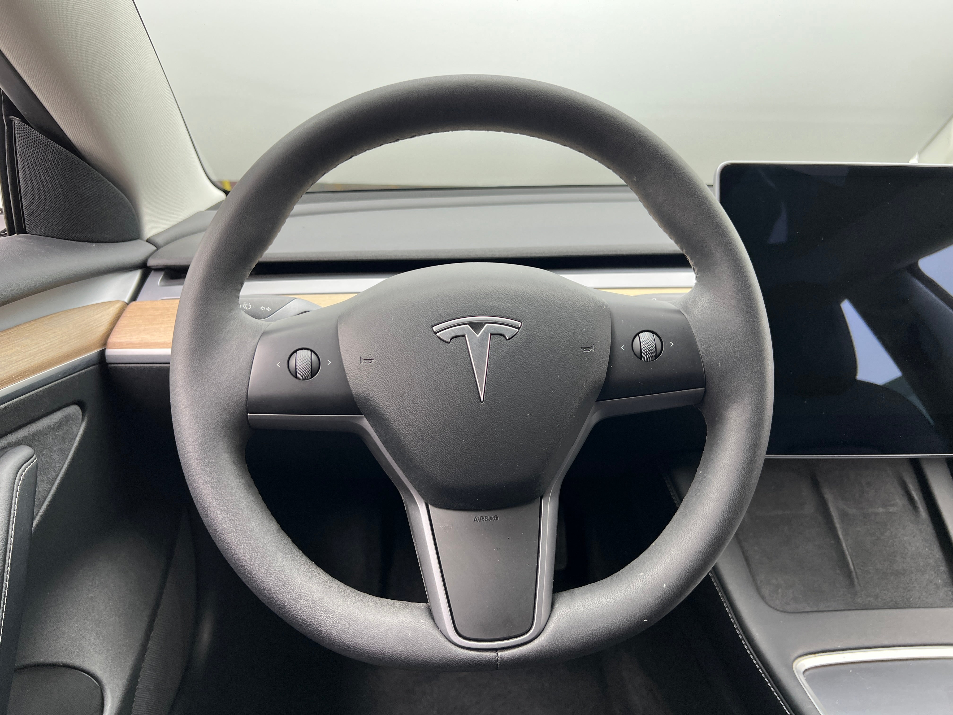 2022 Tesla Model 3 Long Range - Photo 8