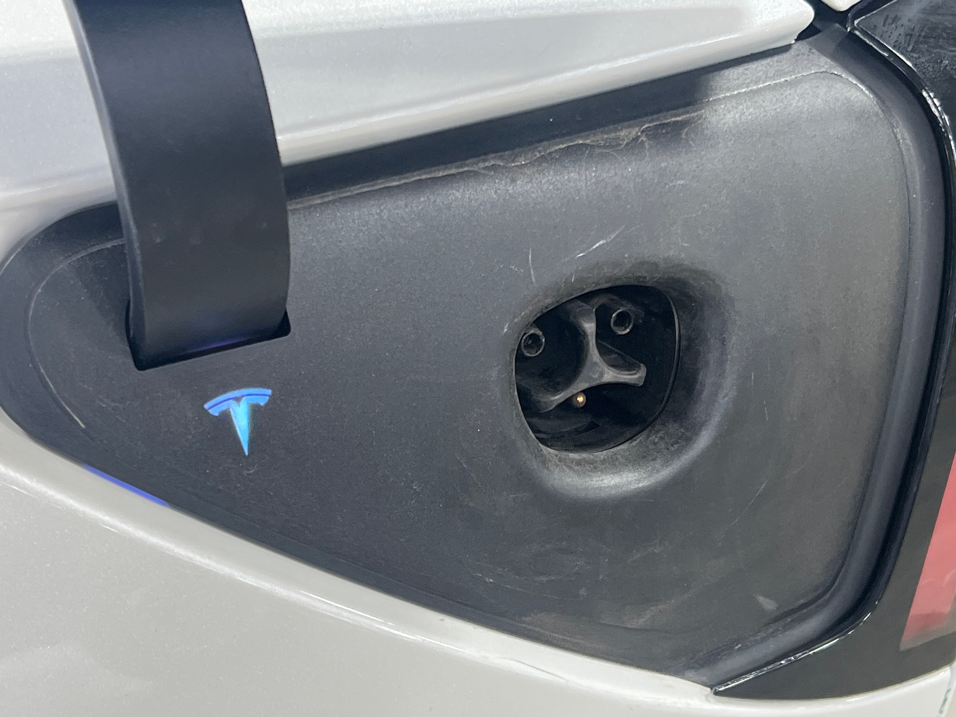 2022 Tesla Model 3 Long Range - Photo 10