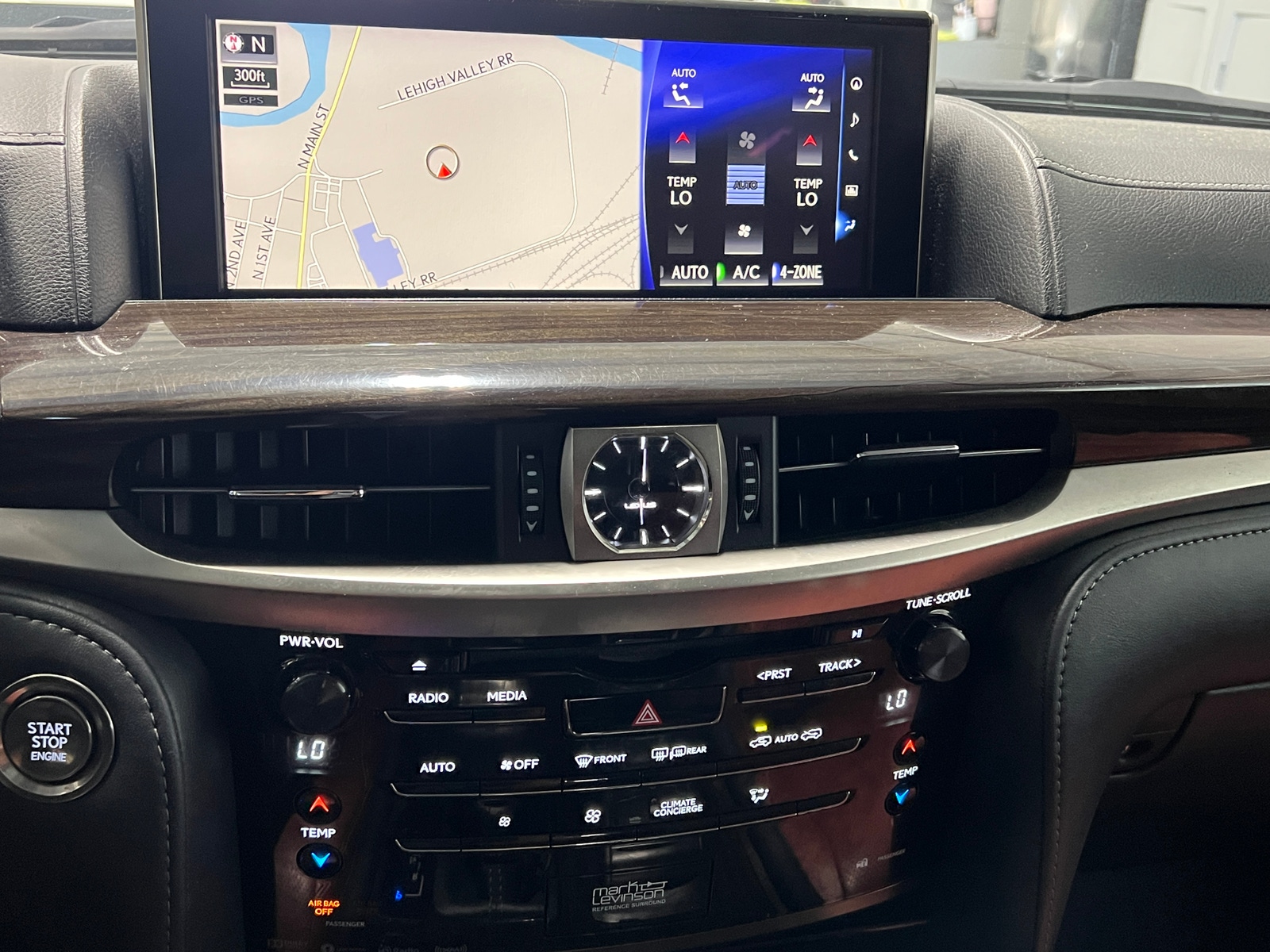 Thumbnail: 2019 Lexus LX - 3