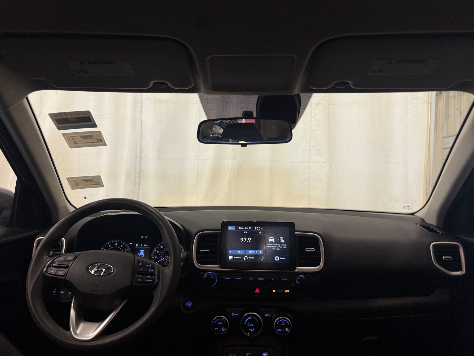 Thumbnail: 2021 Hyundai Venue - 3