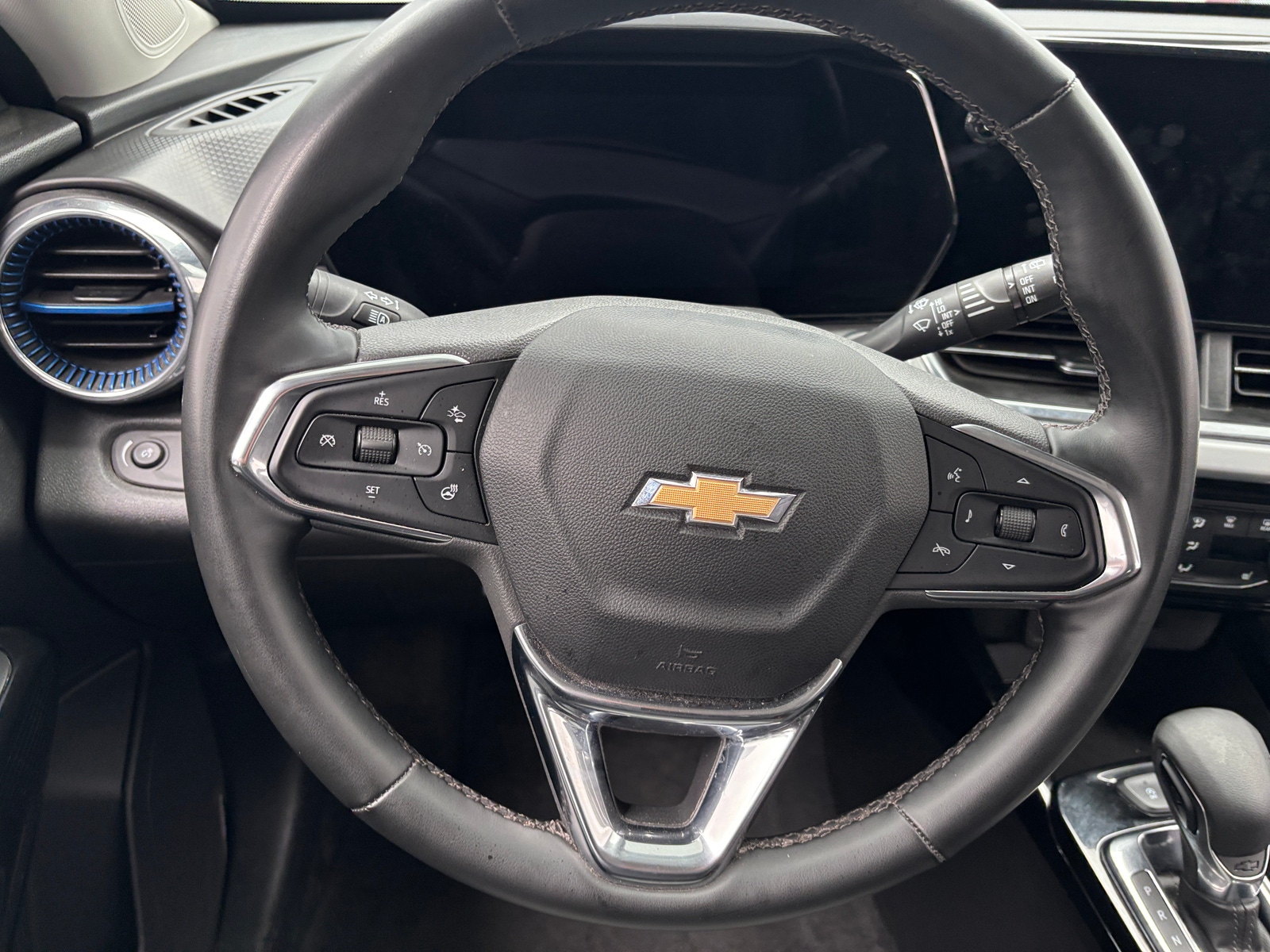Thumbnail: 2025 Chevrolet Trax - 5