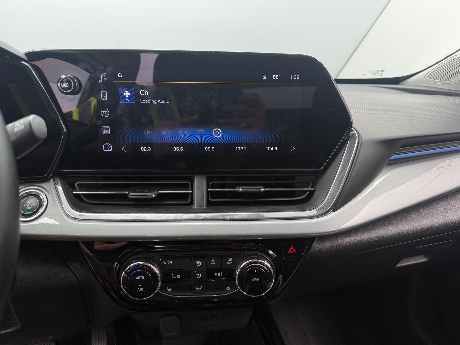 Thumbnail: 2025 Chevrolet Trax - 4