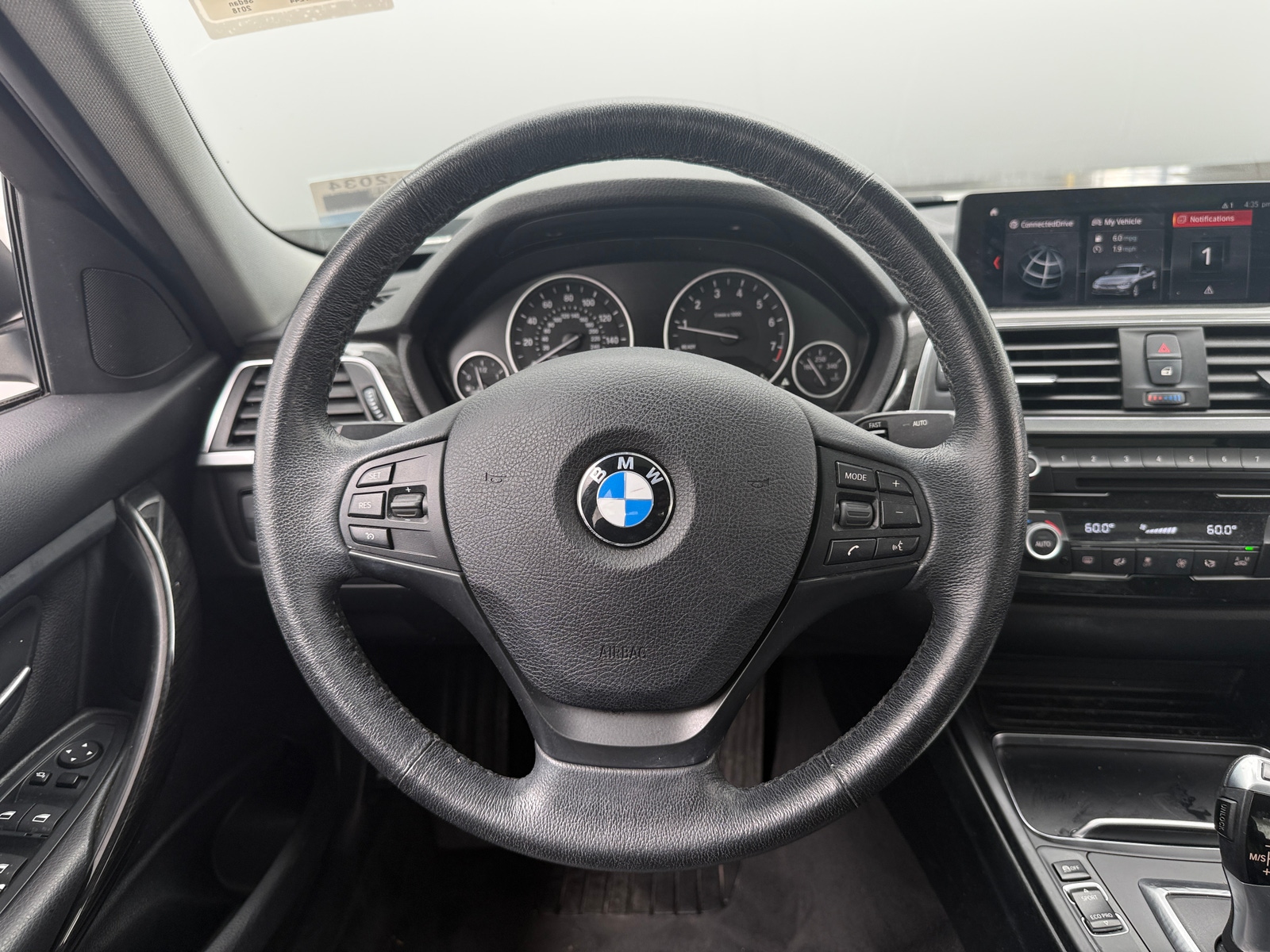 Thumbnail: 2018 BMW 3 Series - 4