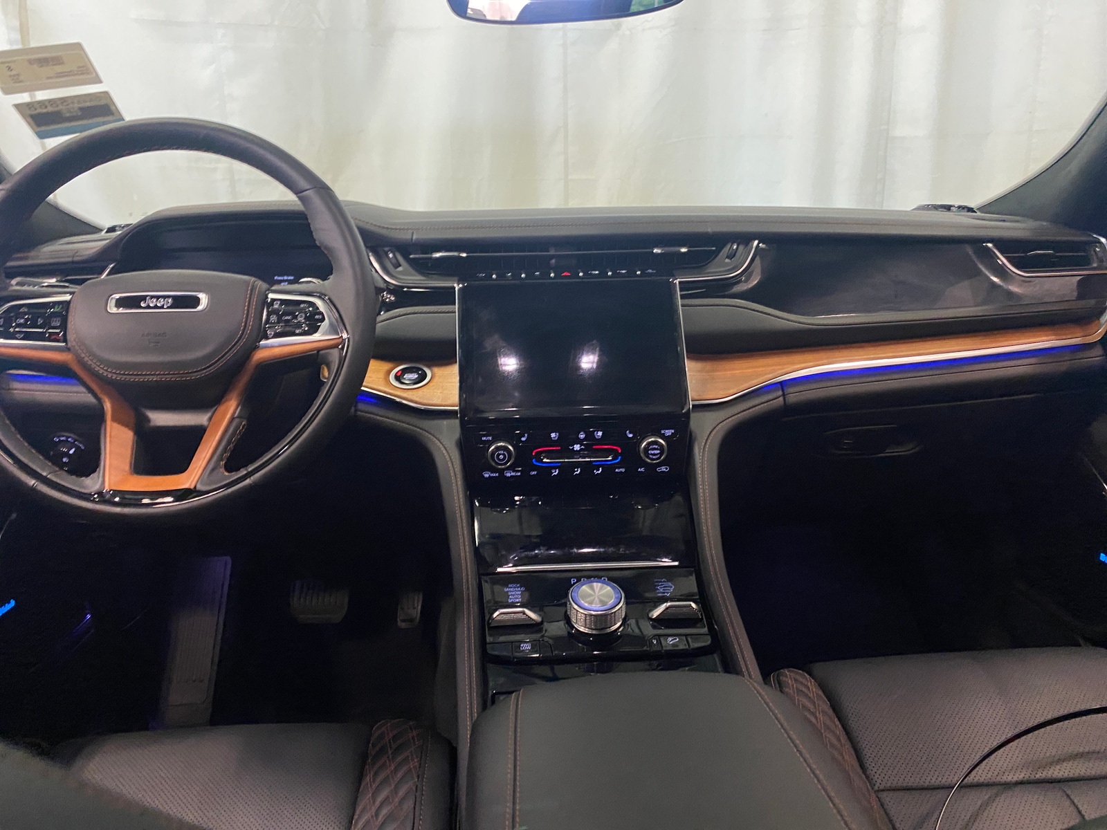 Thumbnail: 2025 Jeep Grand Cherokee - 2