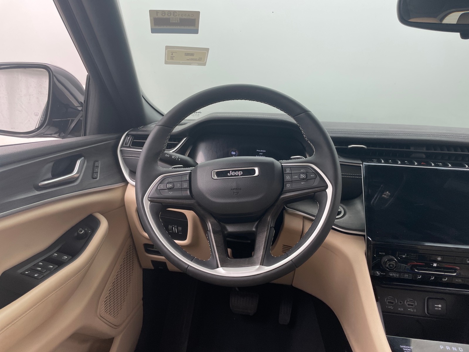 Thumbnail: 2023 Jeep Grand Cherokee L - 4