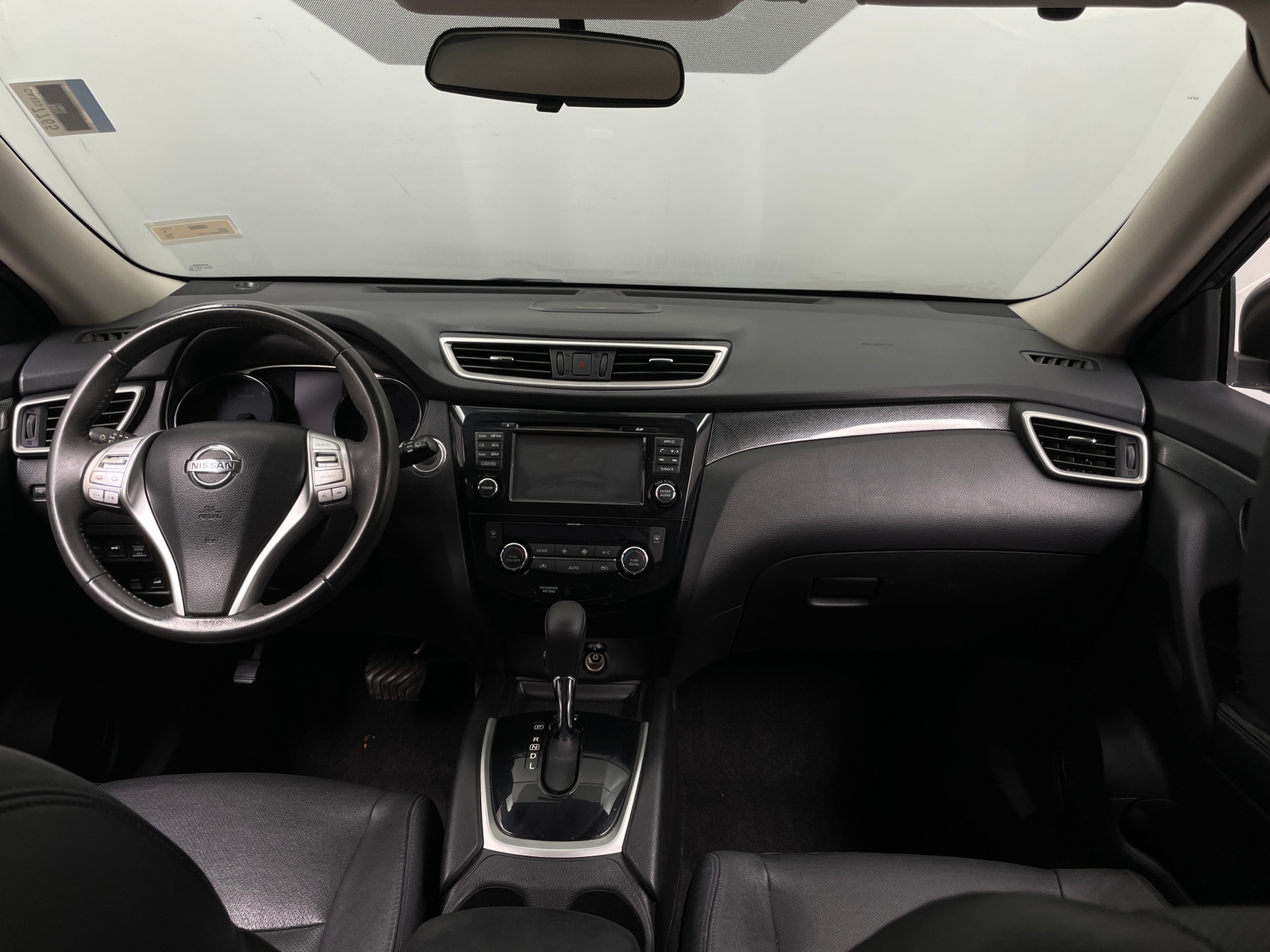 Thumbnail: 2015 Nissan Rogue - 2