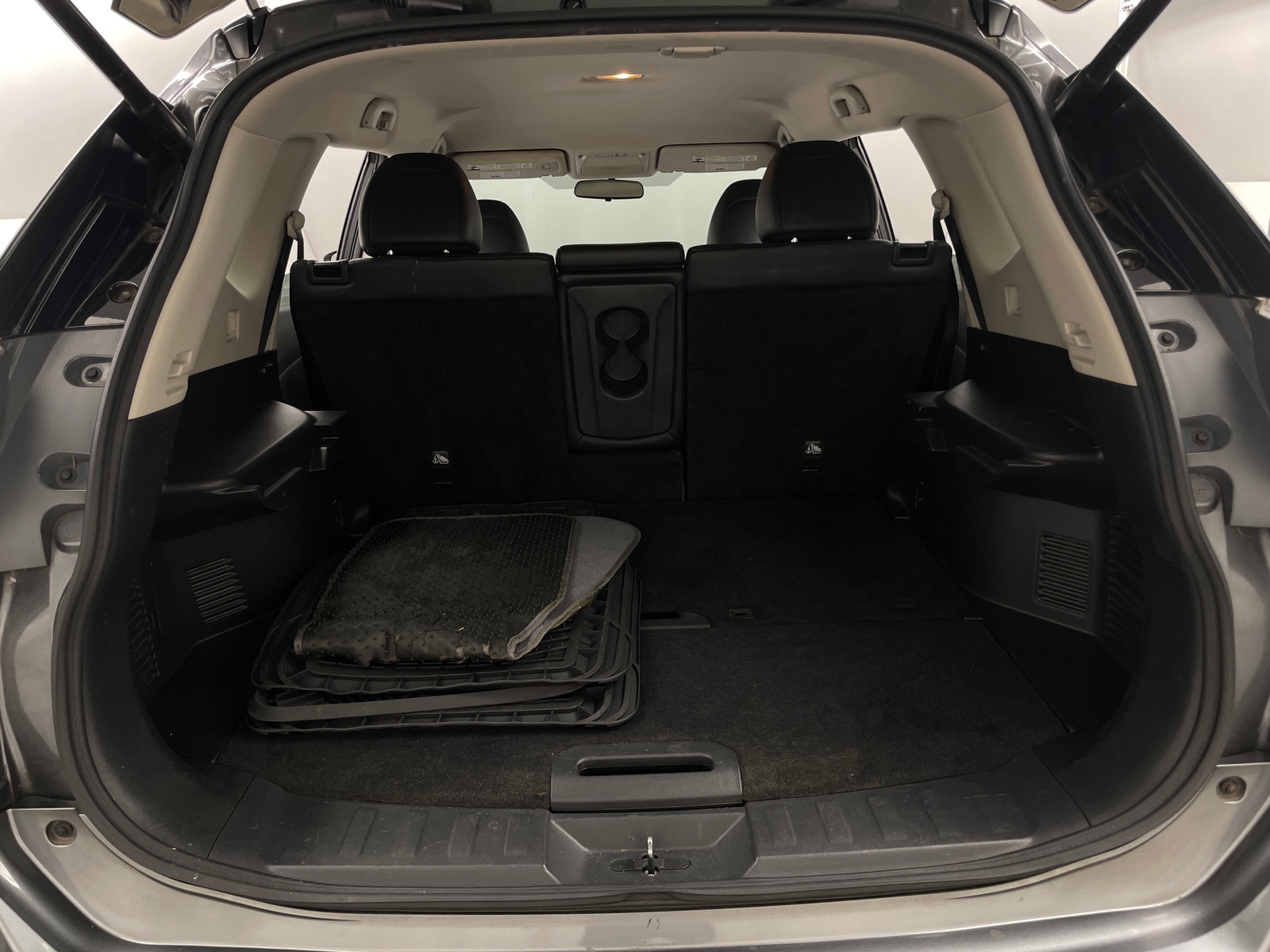 Thumbnail: 2015 Nissan Rogue - 6