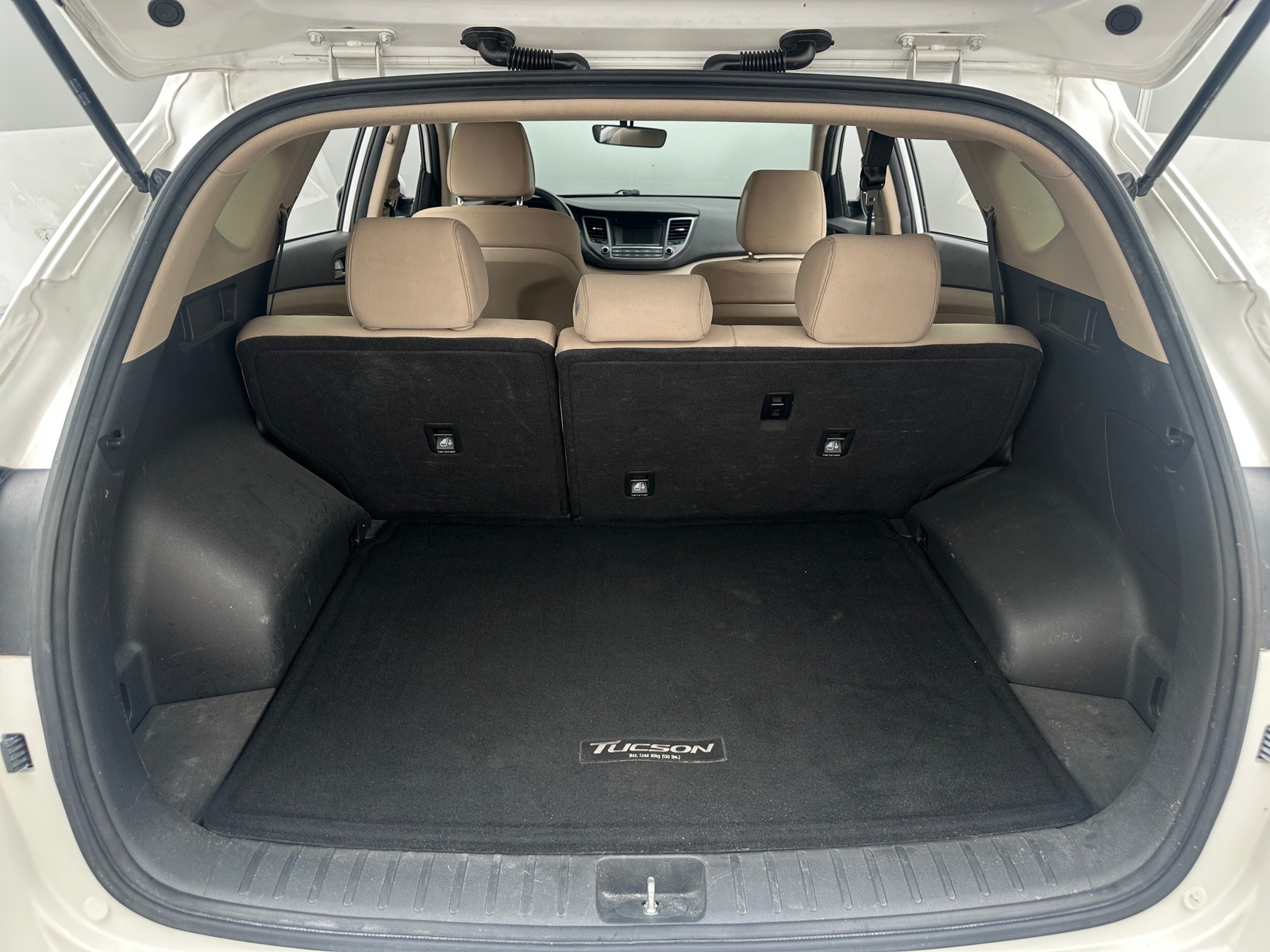 Thumbnail: 2016 Hyundai Tucson - 7