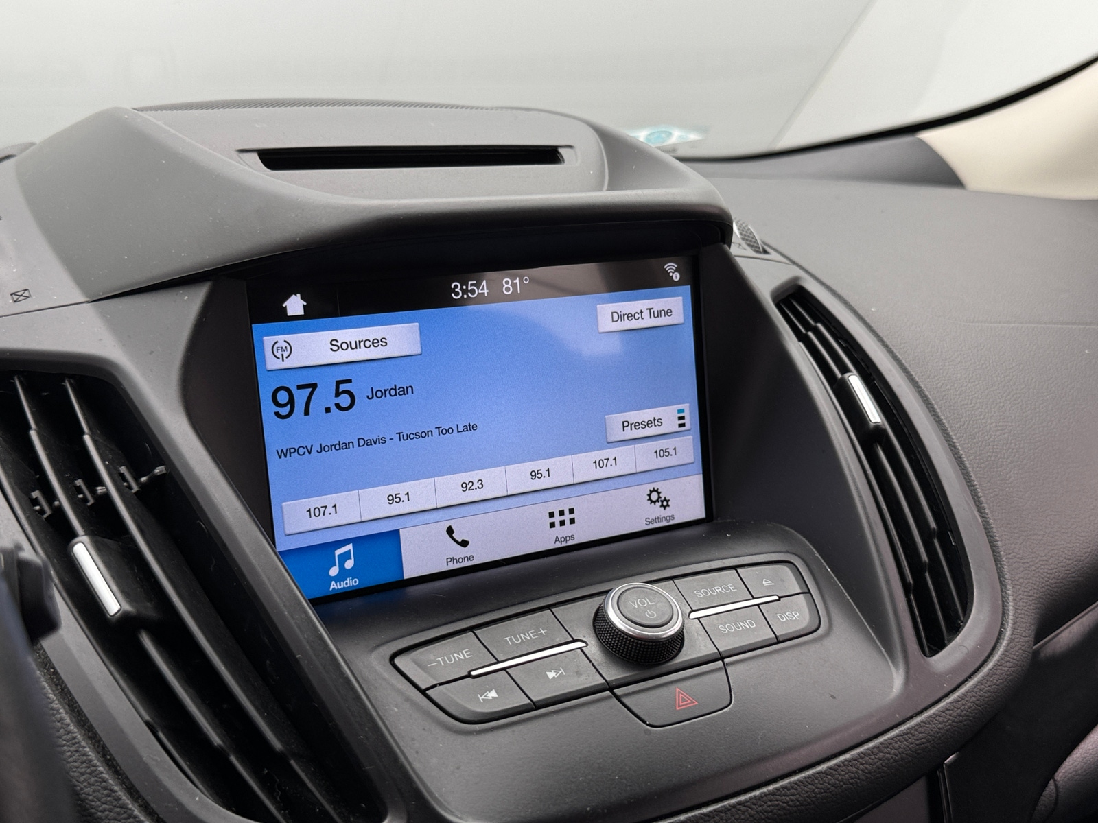 Thumbnail: 2018 Ford Escape - 3