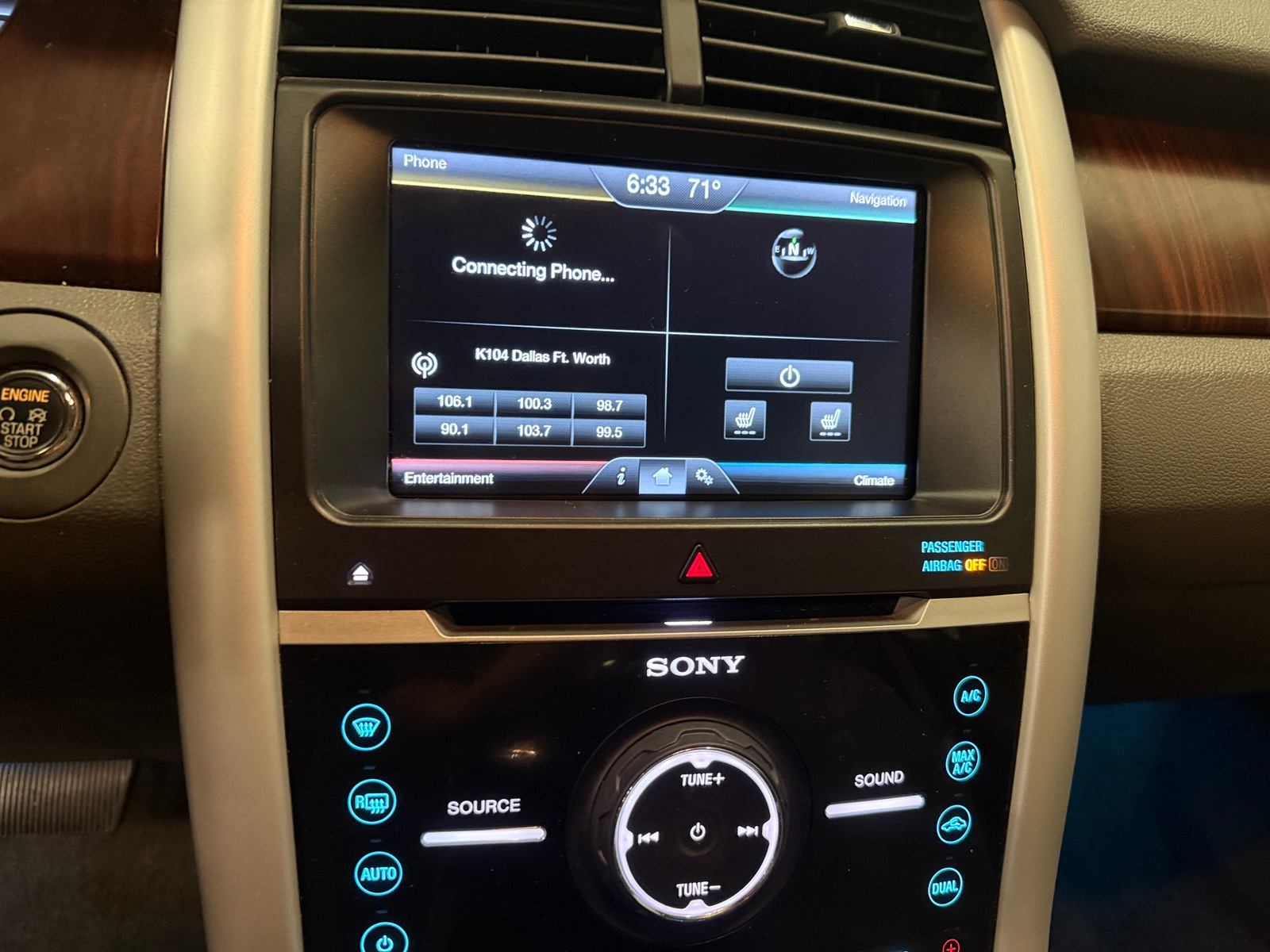 Thumbnail: 2014 Ford Edge - 3