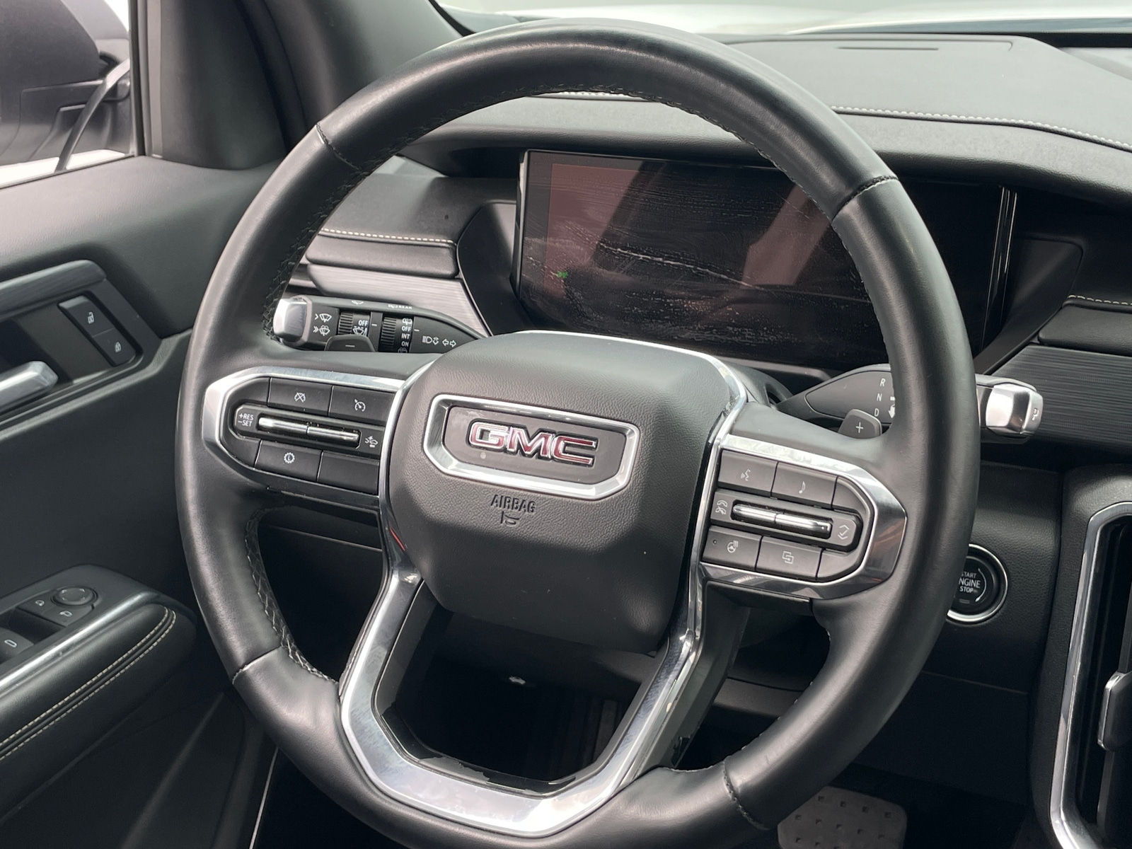 Thumbnail: 2024 GMC Acadia - 4