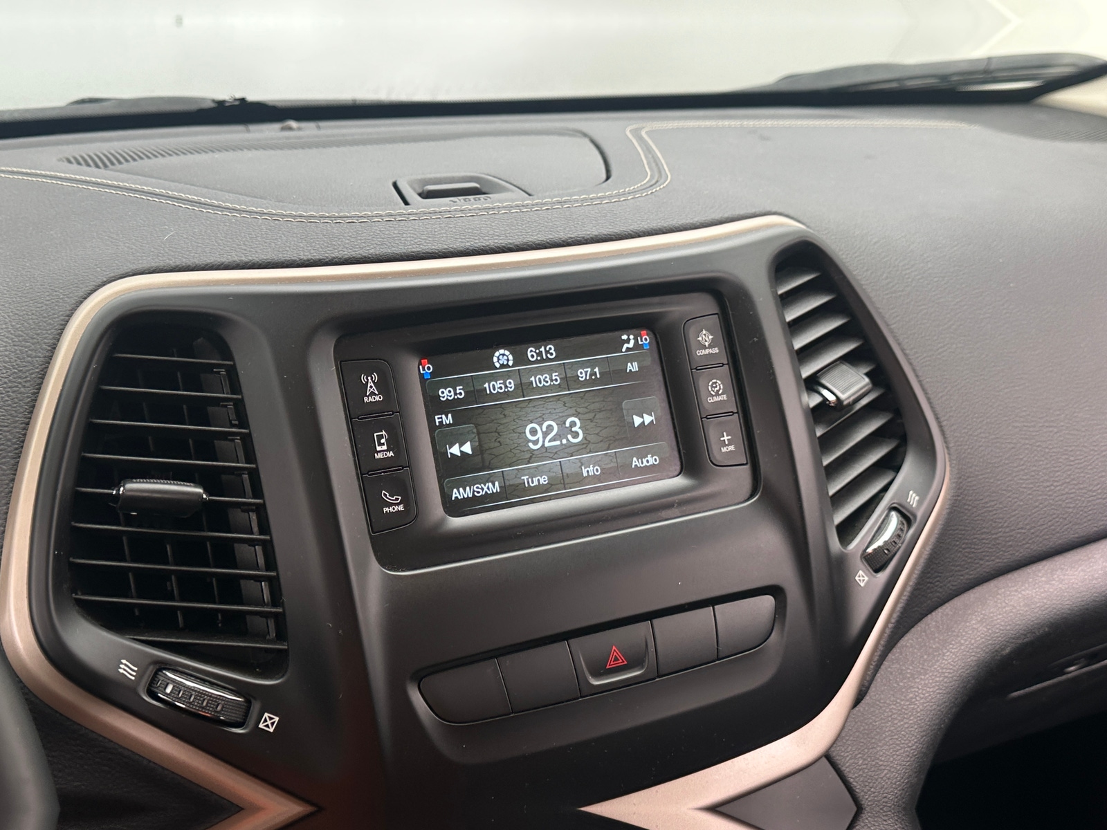 Thumbnail: 2014 Jeep Cherokee - 4