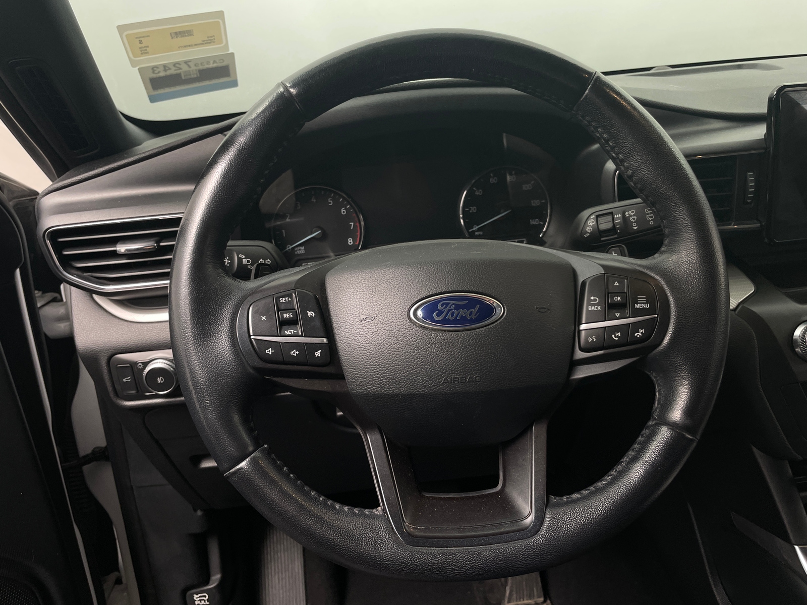 Thumbnail: 2020 Ford Explorer - 4