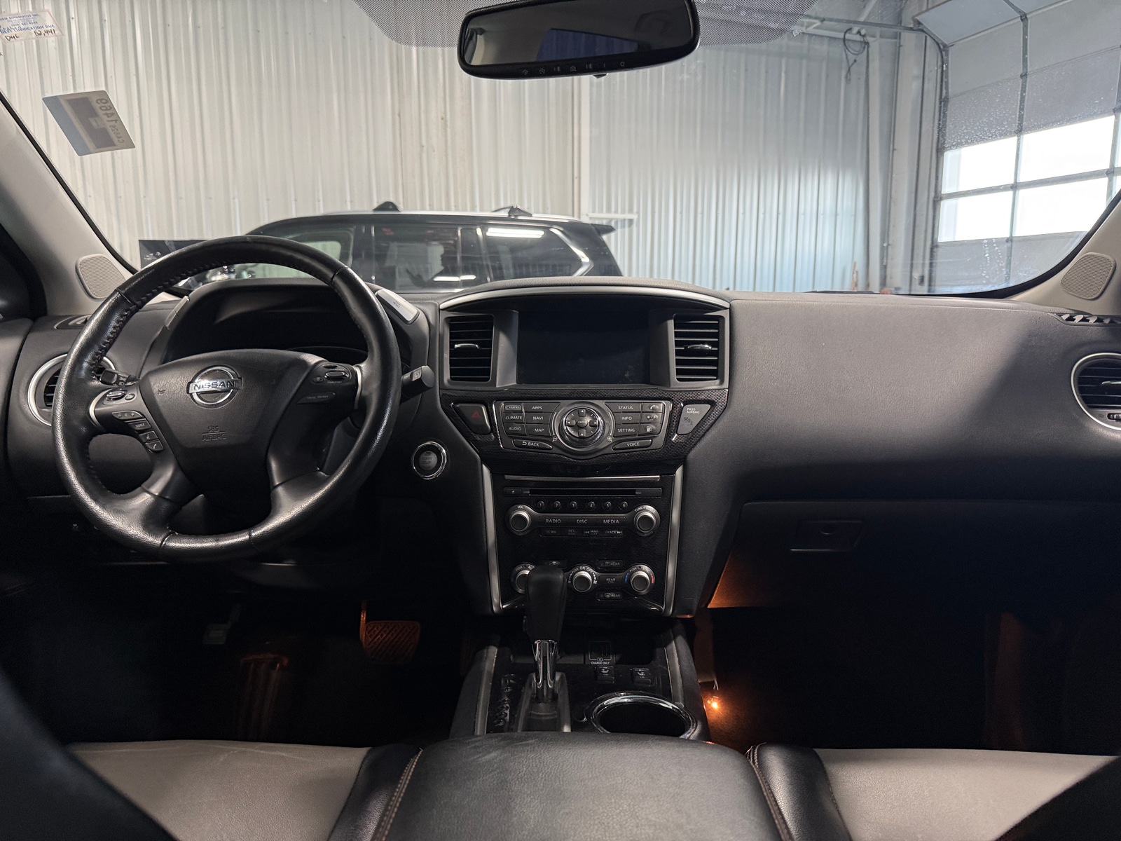 Thumbnail: 2020 Nissan Pathfinder - 2