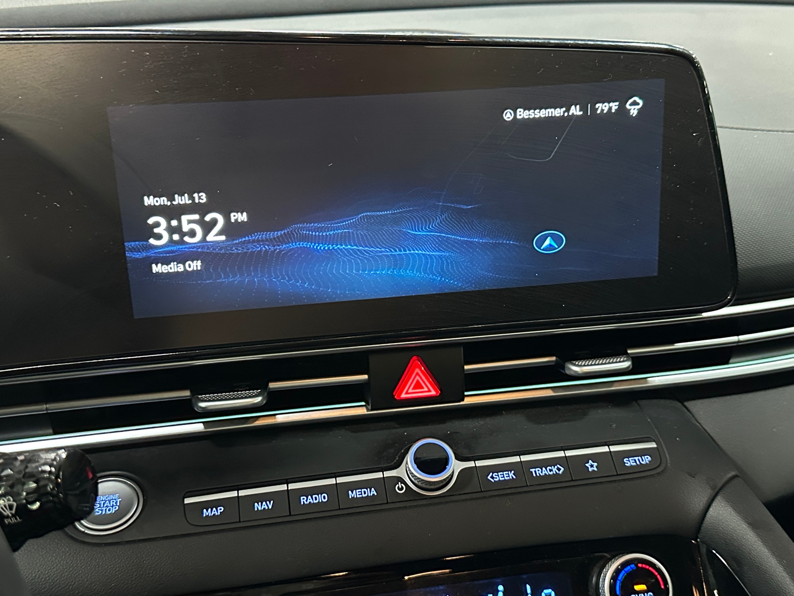Thumbnail: 2024 Hyundai Elantra - 4