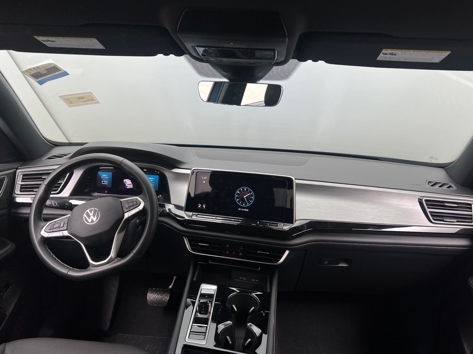 Thumbnail: 2026 Volkswagen Atlas - 2