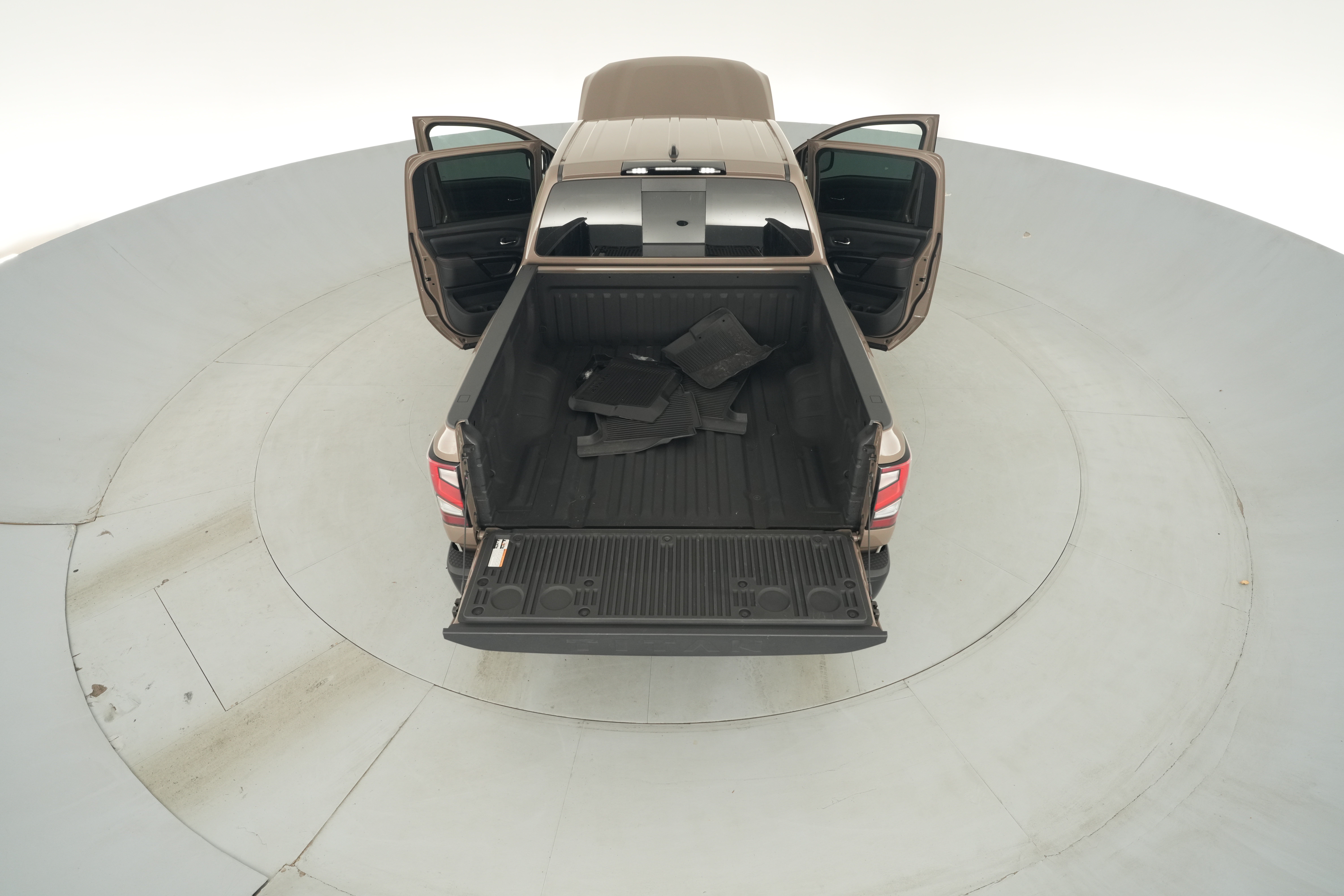 2024 Nissan Titan PRO-4X - Photo 43