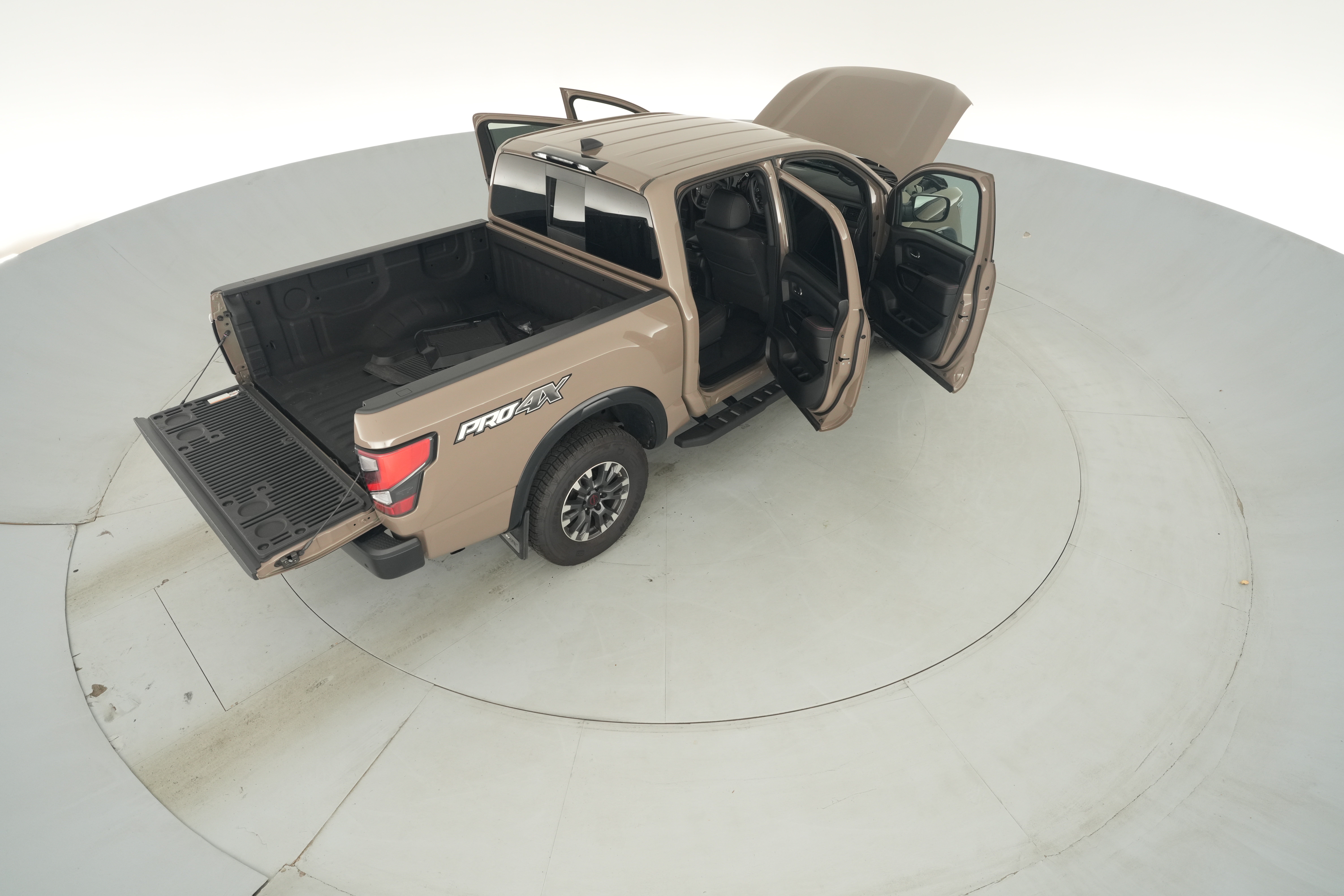 2024 Nissan Titan PRO-4X - Photo 45