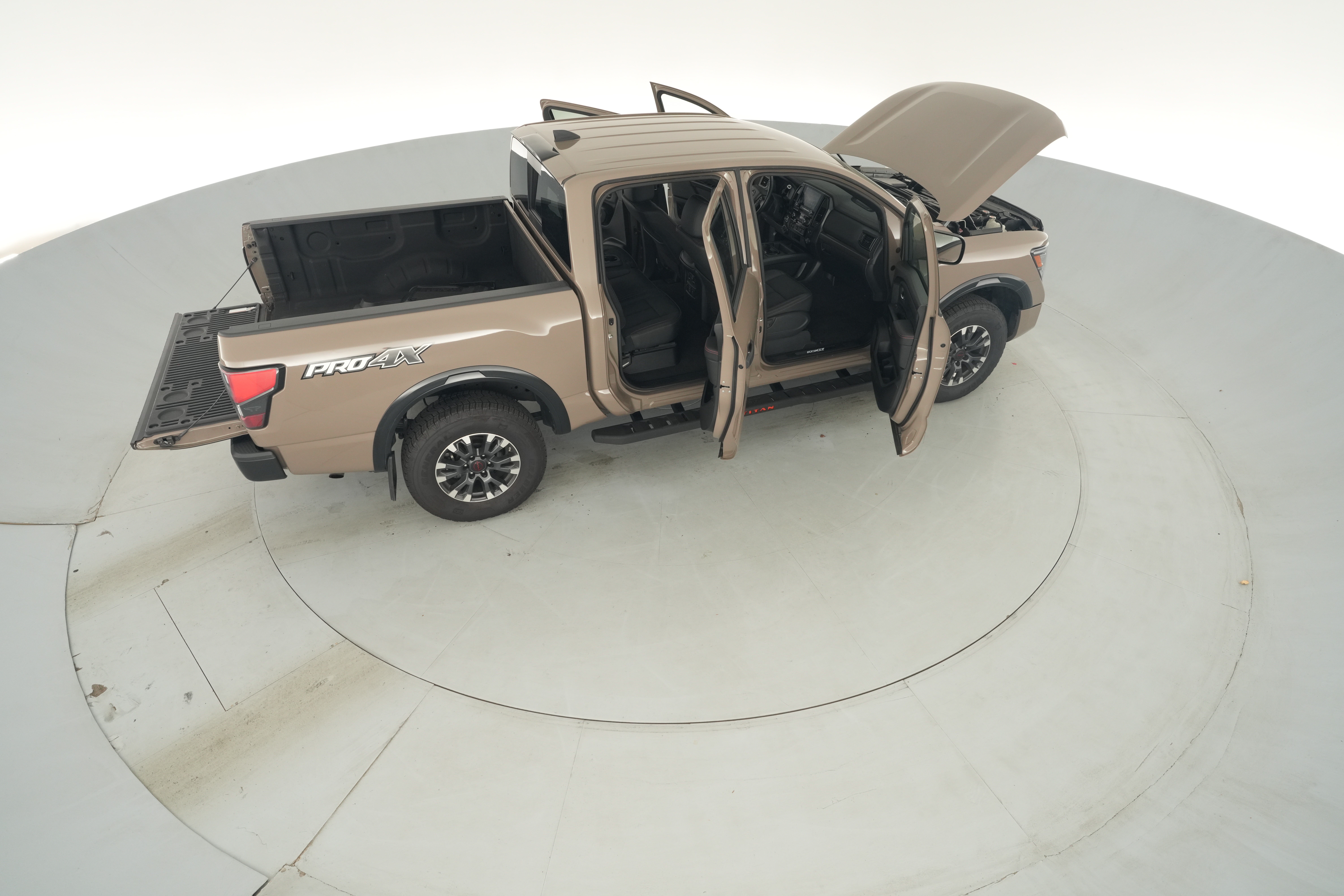 2024 Nissan Titan PRO-4X - Photo 46