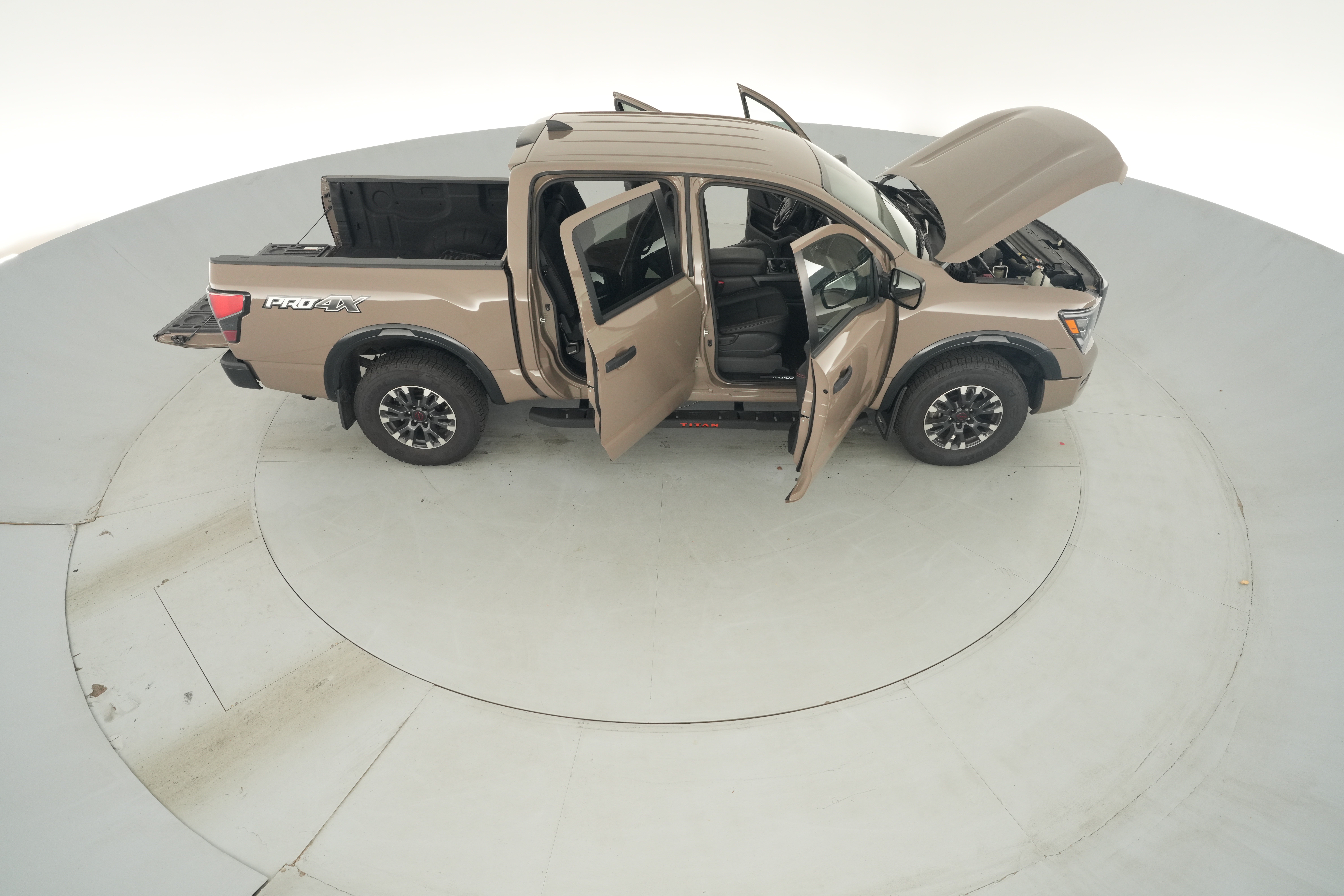 2024 Nissan Titan PRO-4X - Photo 47