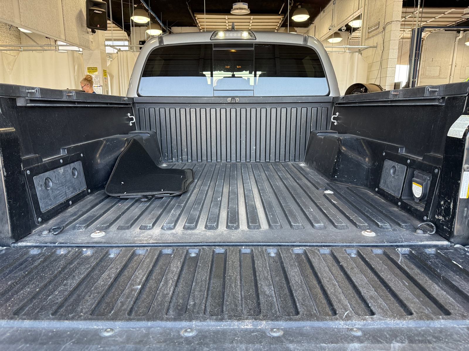 Thumbnail: 2017 Toyota Tacoma - 7