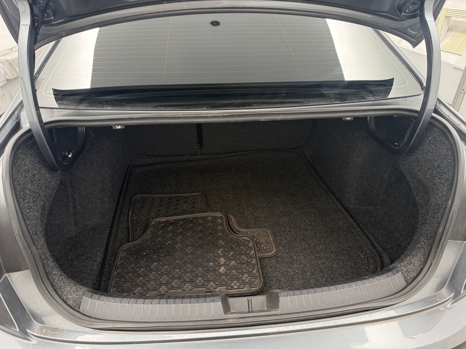 Thumbnail: 2019 Volkswagen Jetta - 6