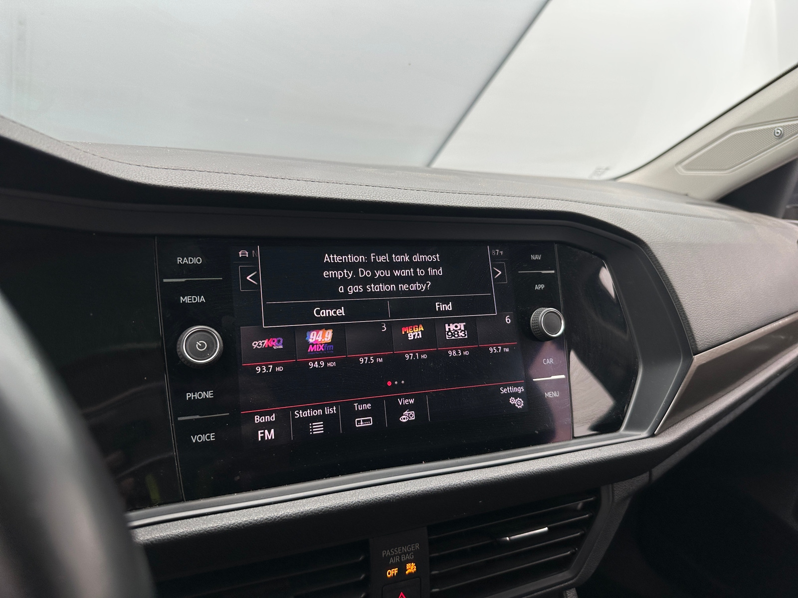 Thumbnail: 2019 Volkswagen Jetta - 3
