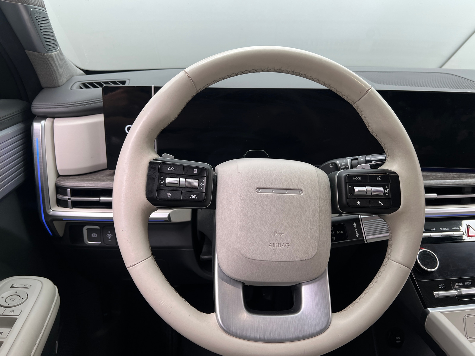 Thumbnail: 2024 Hyundai Santa Fe - 4