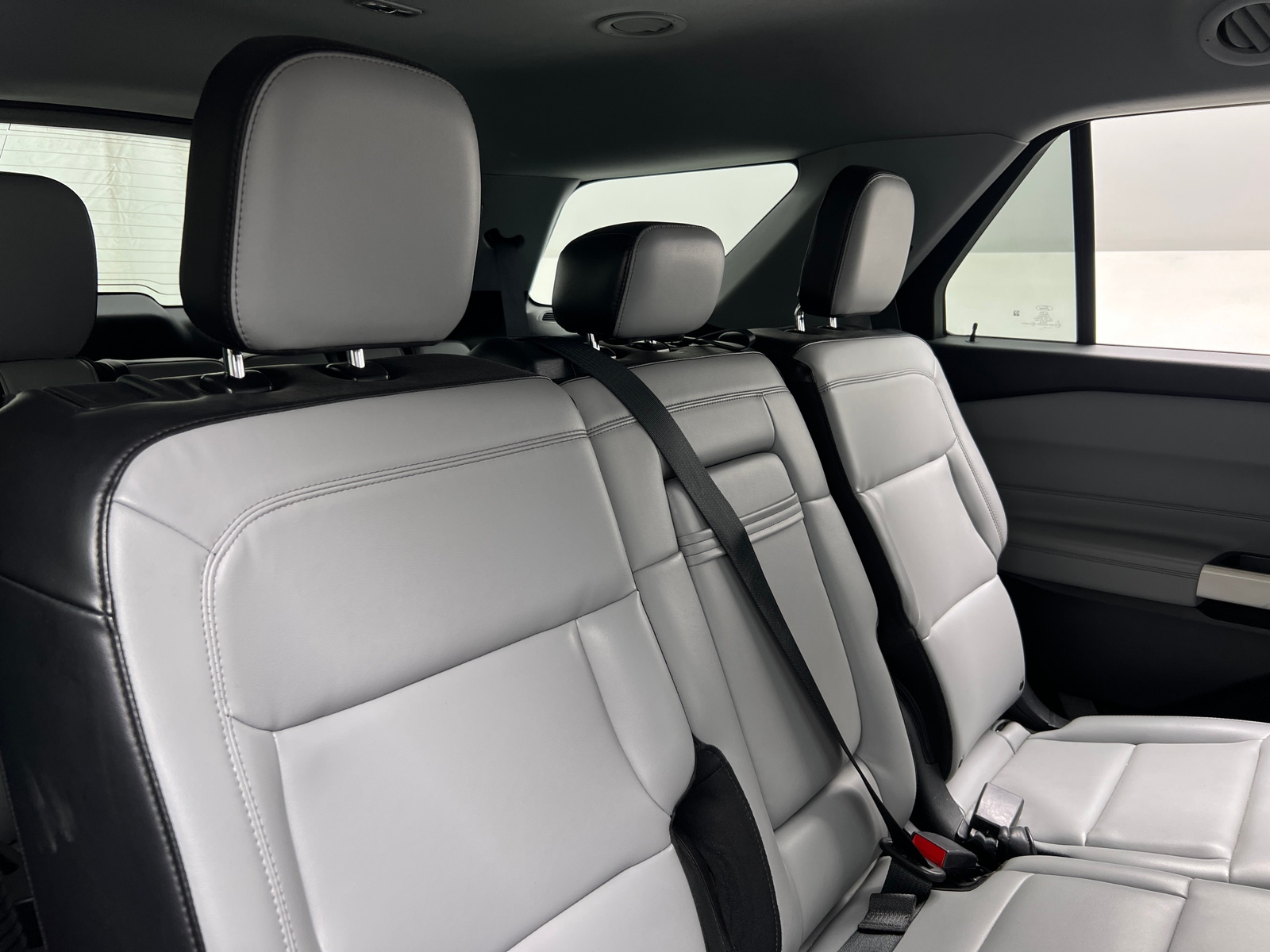 Thumbnail: 2021 Ford Explorer - 6