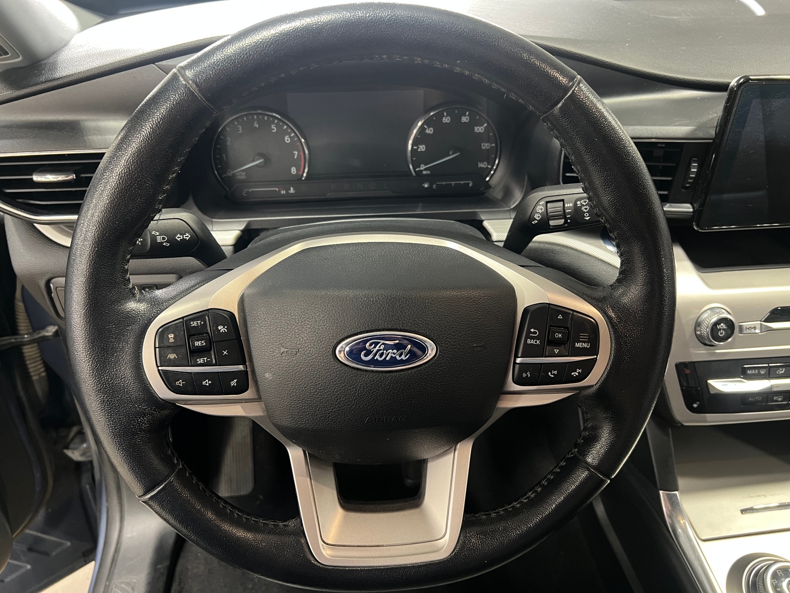 Thumbnail: 2021 Ford Explorer - 5