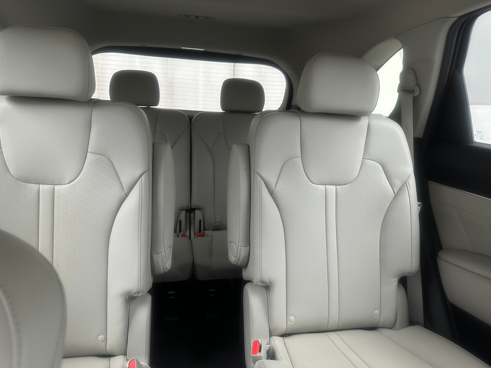 Thumbnail: 2022 Kia Sorento - 5