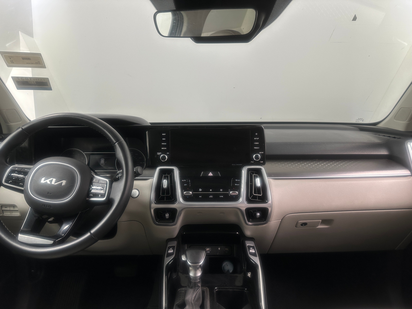 Thumbnail: 2022 Kia Sorento - 2