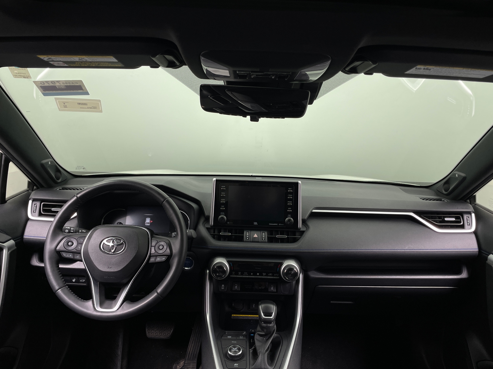 Thumbnail: 2020 Toyota RAV4 - 3