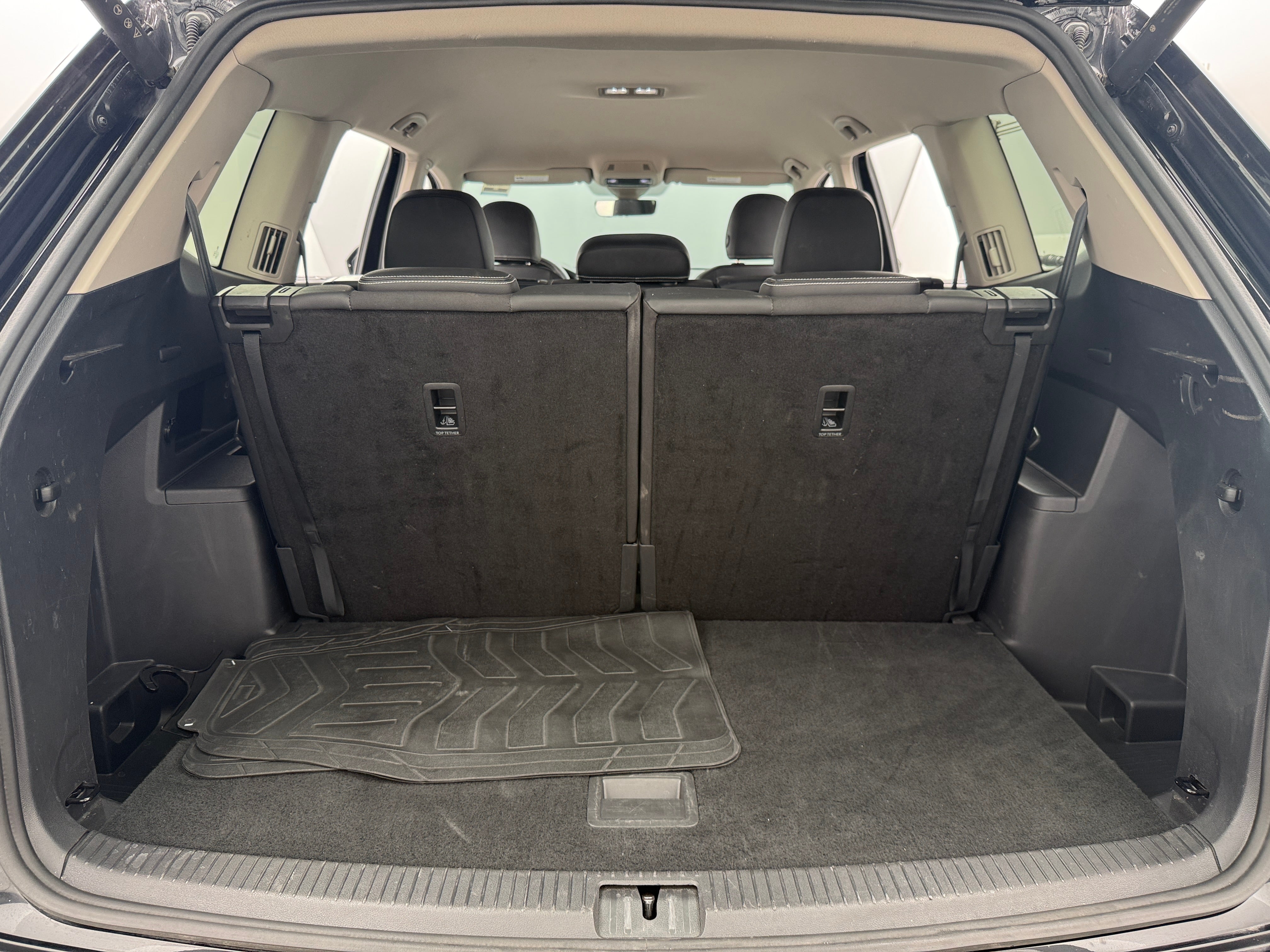 2026 Volkswagen Atlas SE w/Tech