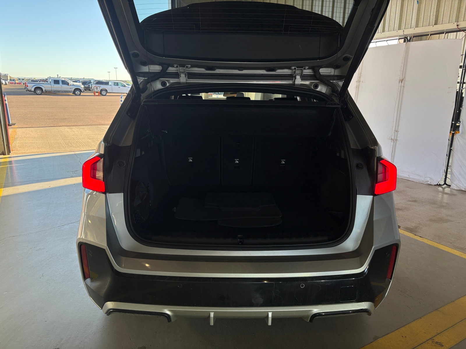 Thumbnail: 2026 BMW X1 - 6
