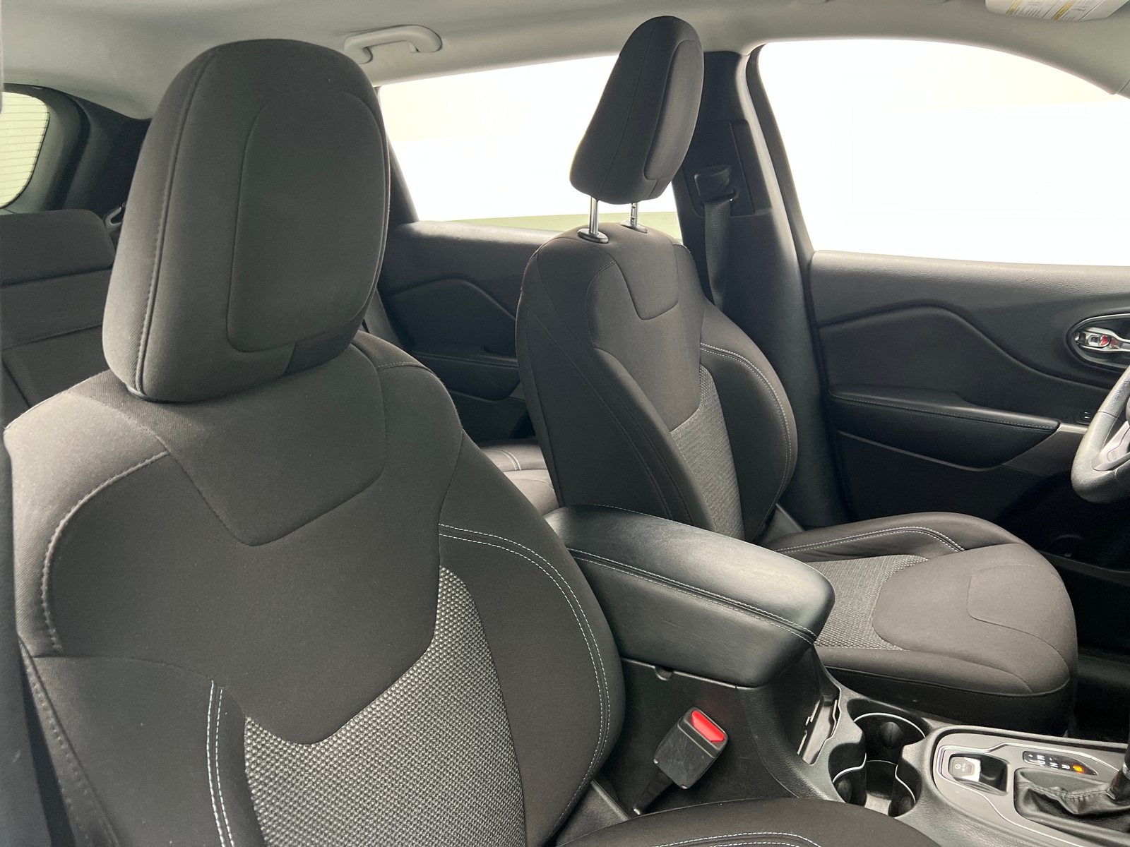 Thumbnail: 2019 Jeep Cherokee - 2