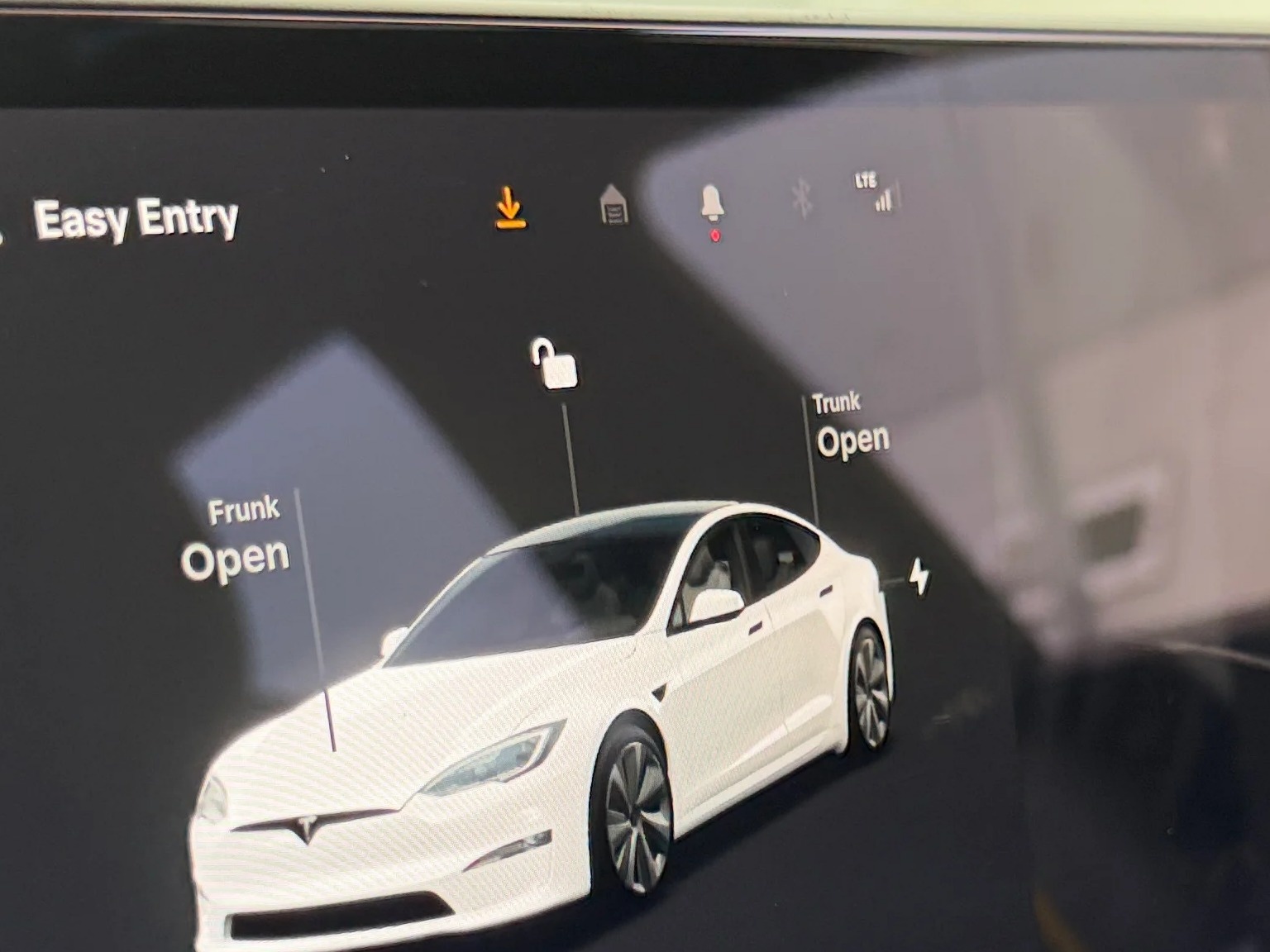 Thumbnail: 2023 Tesla Model S - 3