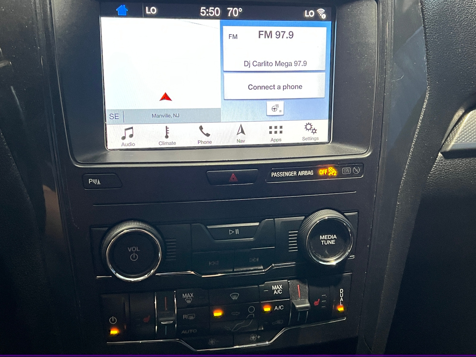 Thumbnail: 2019 Ford Explorer - 4