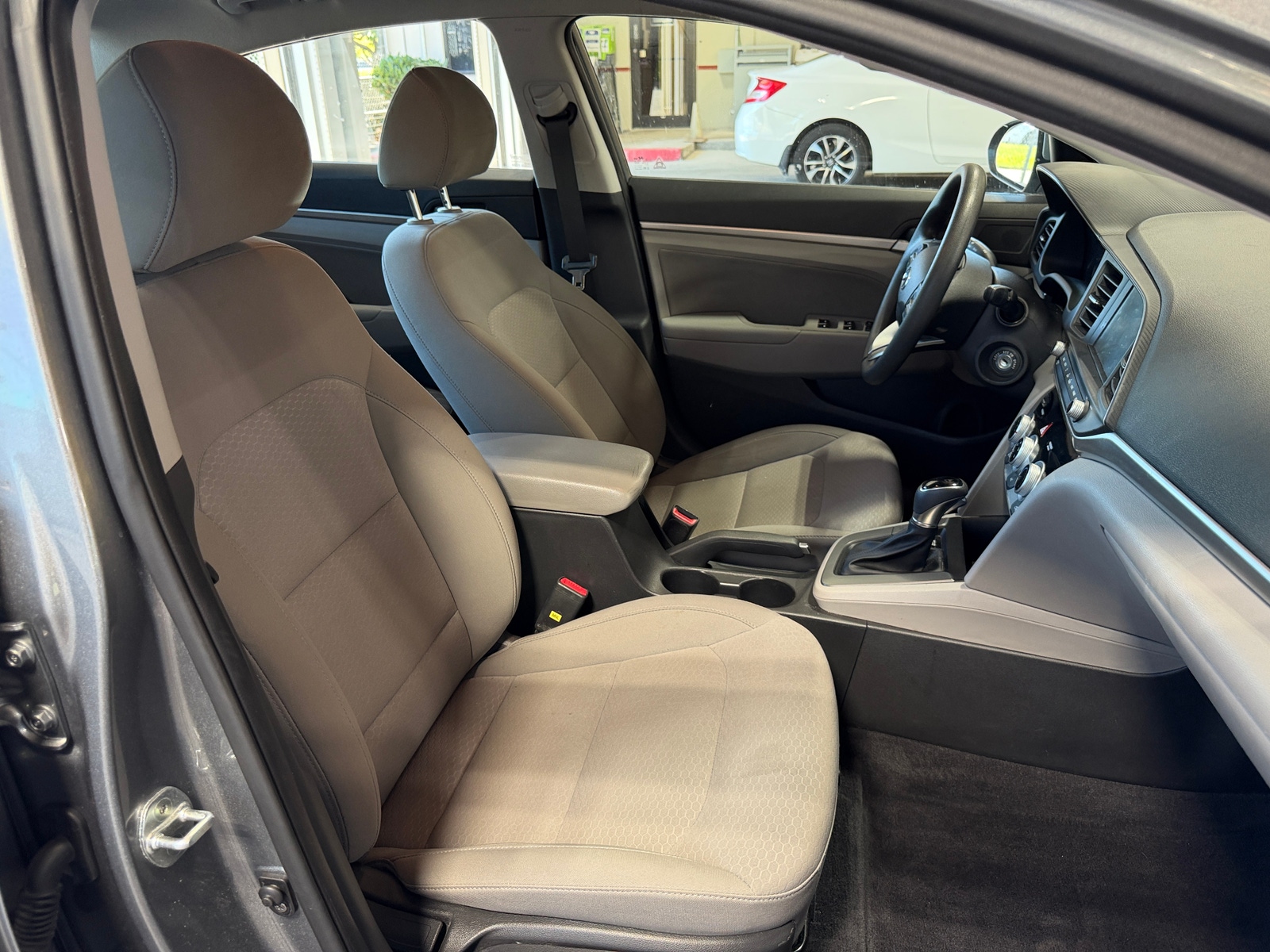 Thumbnail: 2019 Hyundai Elantra - 2