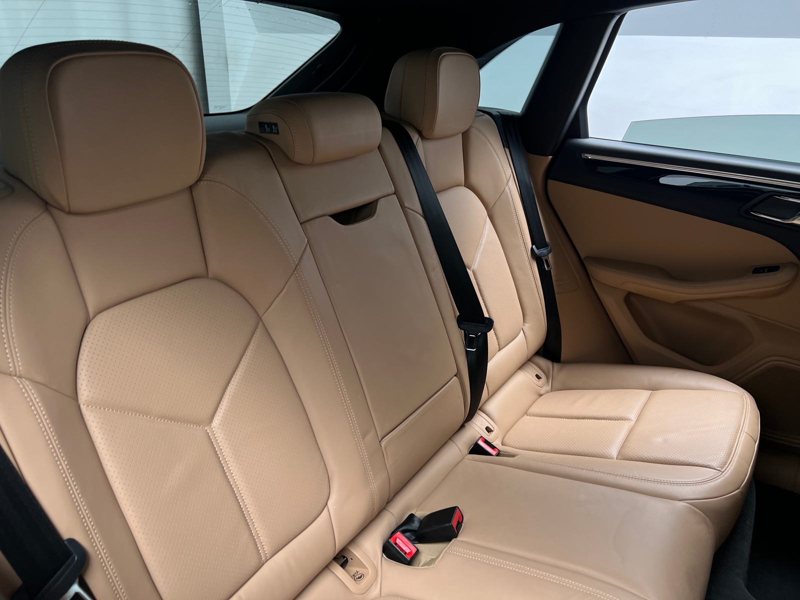 Thumbnail: 2018 Porsche Macan - 5